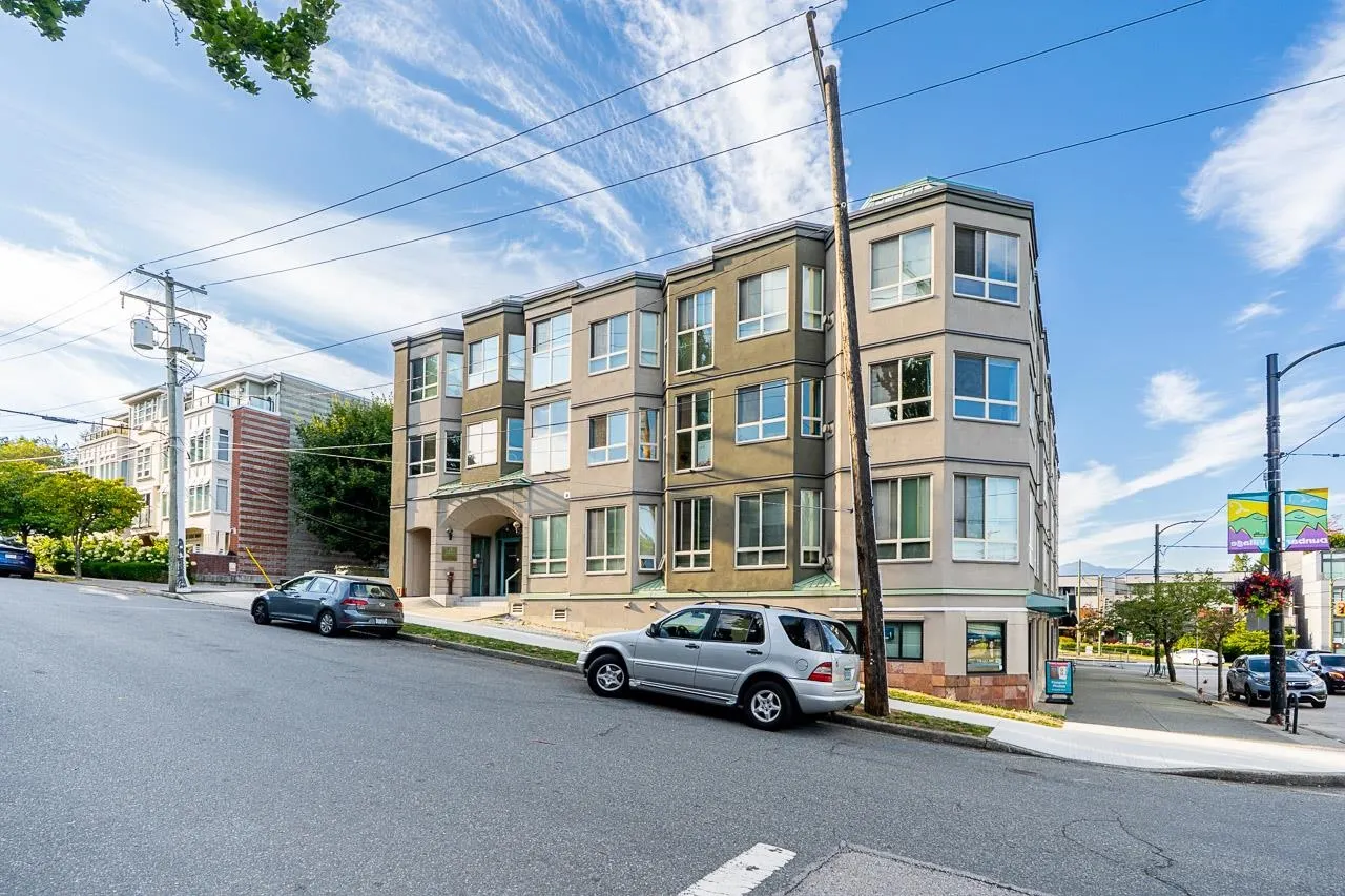 3615 W 17th Avenue #206