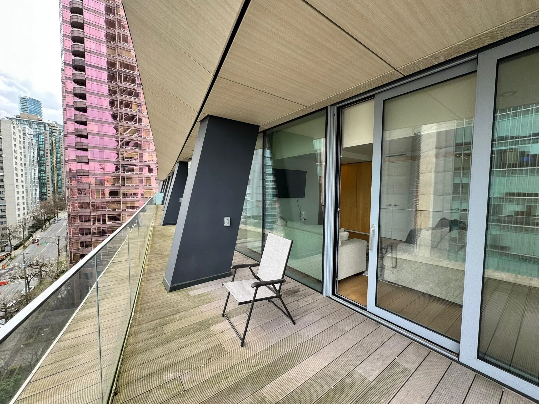 1568 Alberni Street #1103