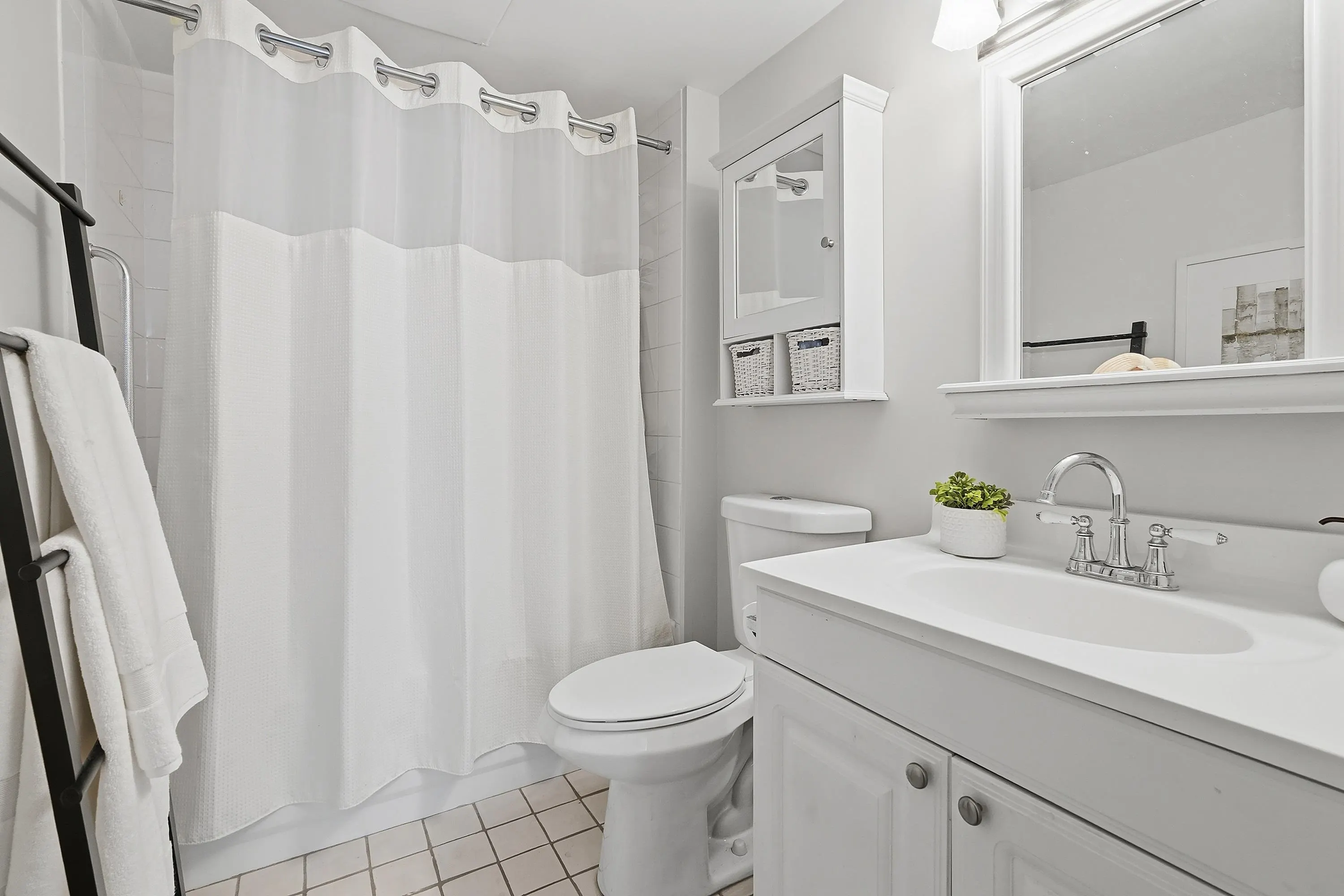3440 W Broadway #123