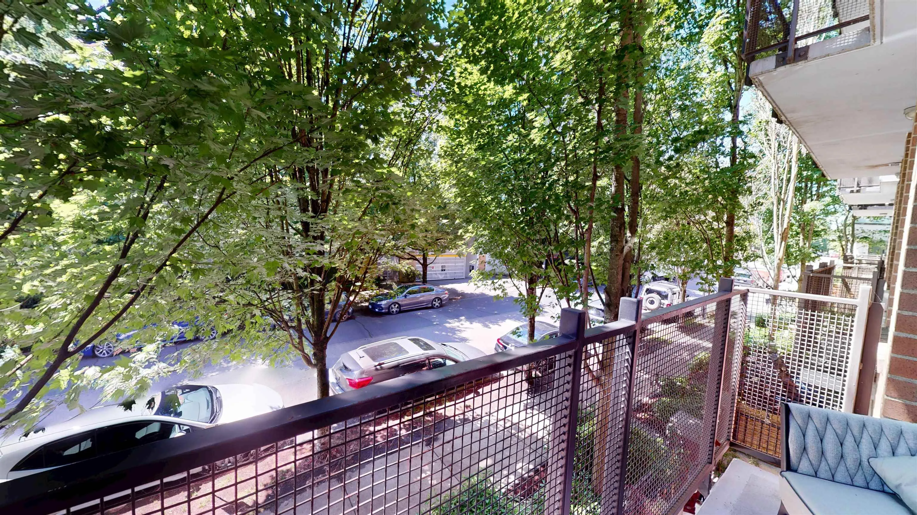 357 E 11th Avenue