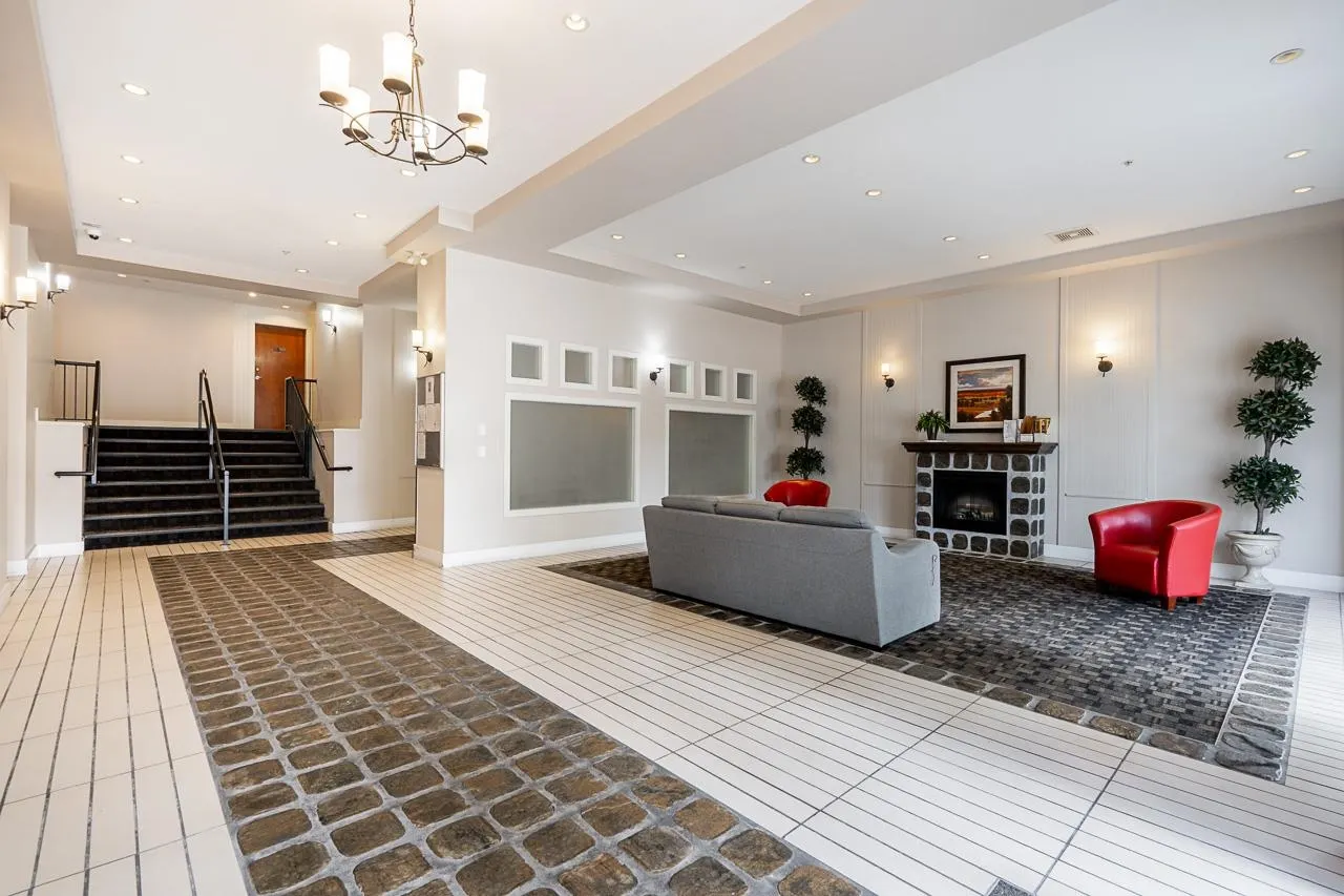 10180 153 Street #315