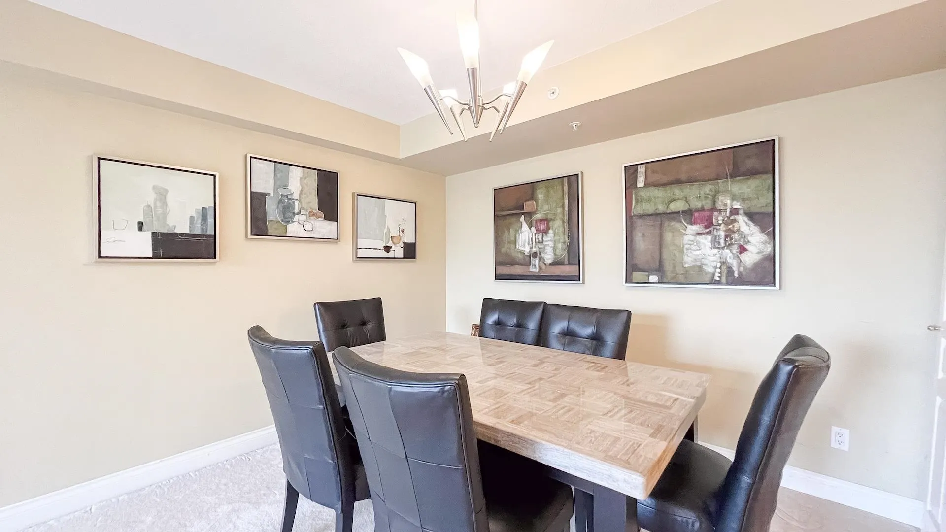 5615 Hampton Place #901