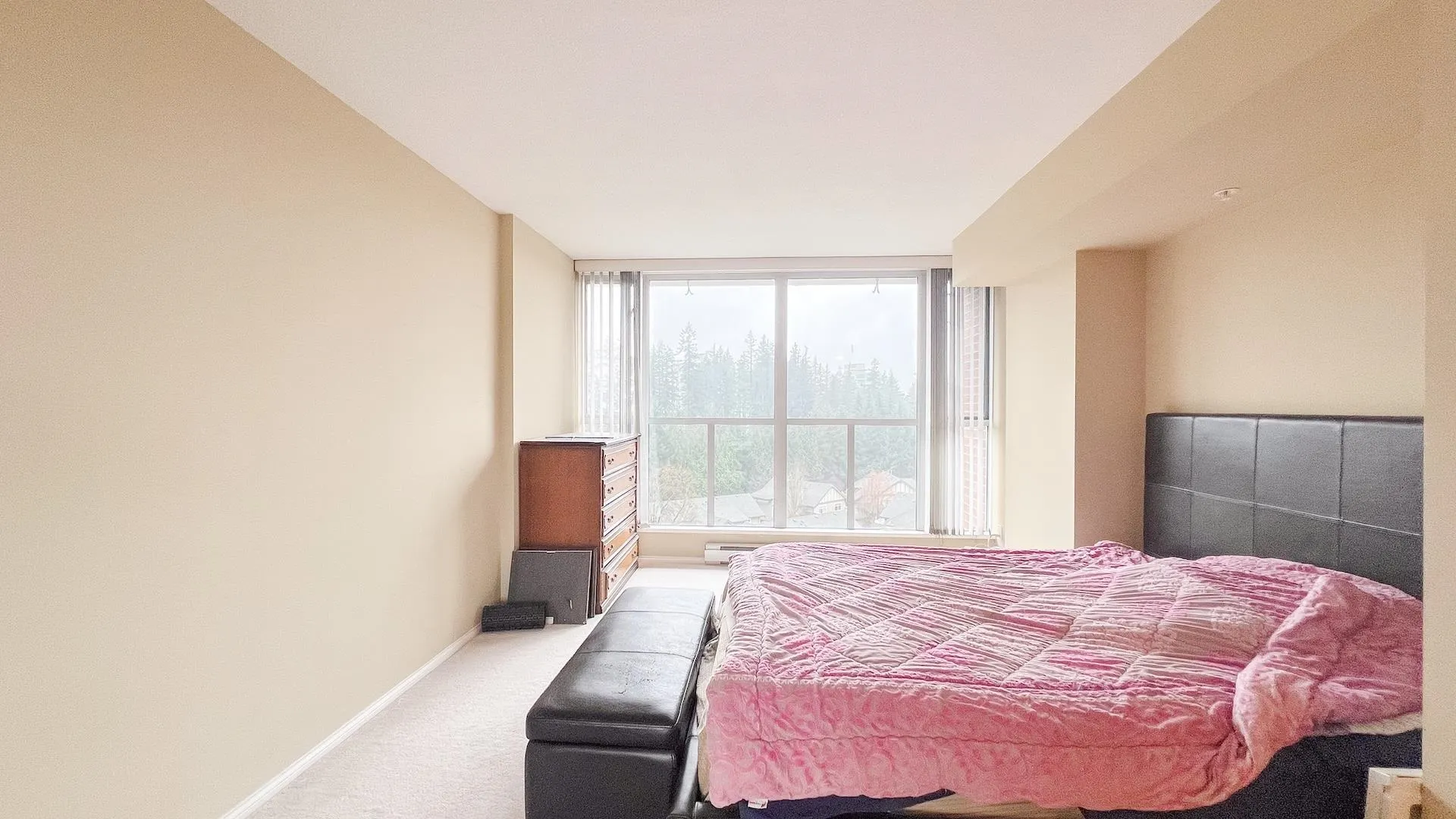 5615 Hampton Place #901