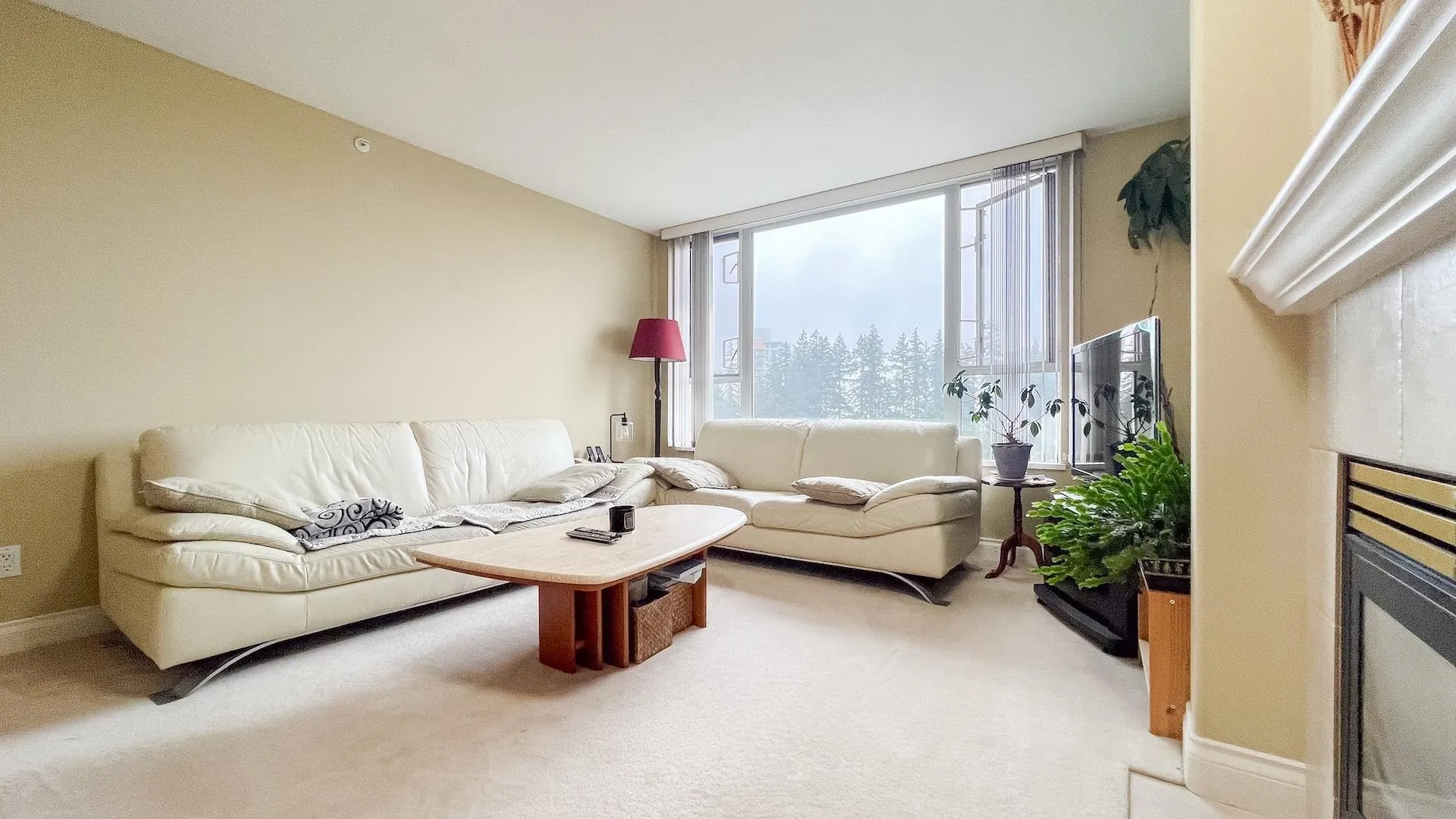5615 Hampton Place #901