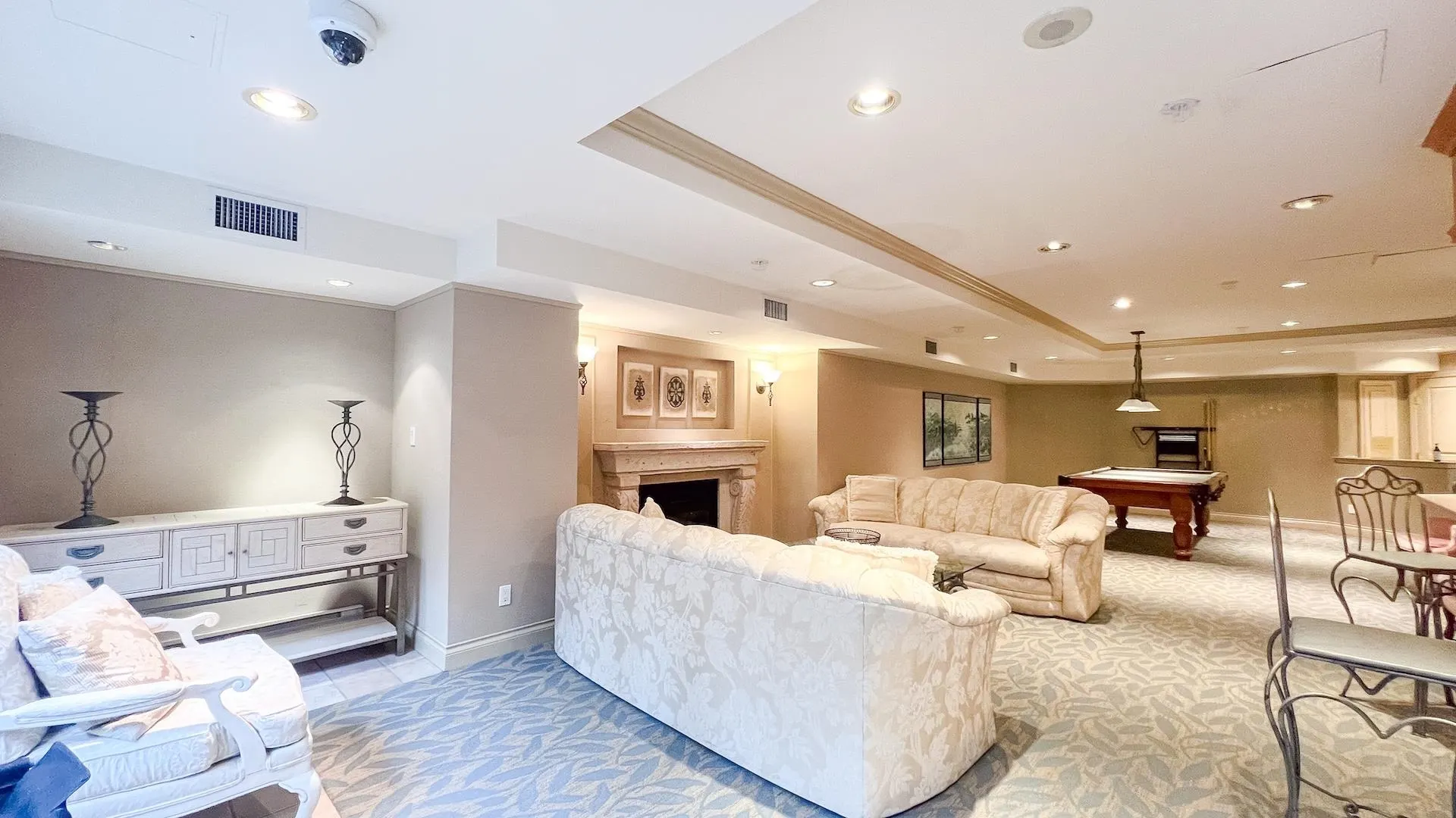 5615 Hampton Place #901