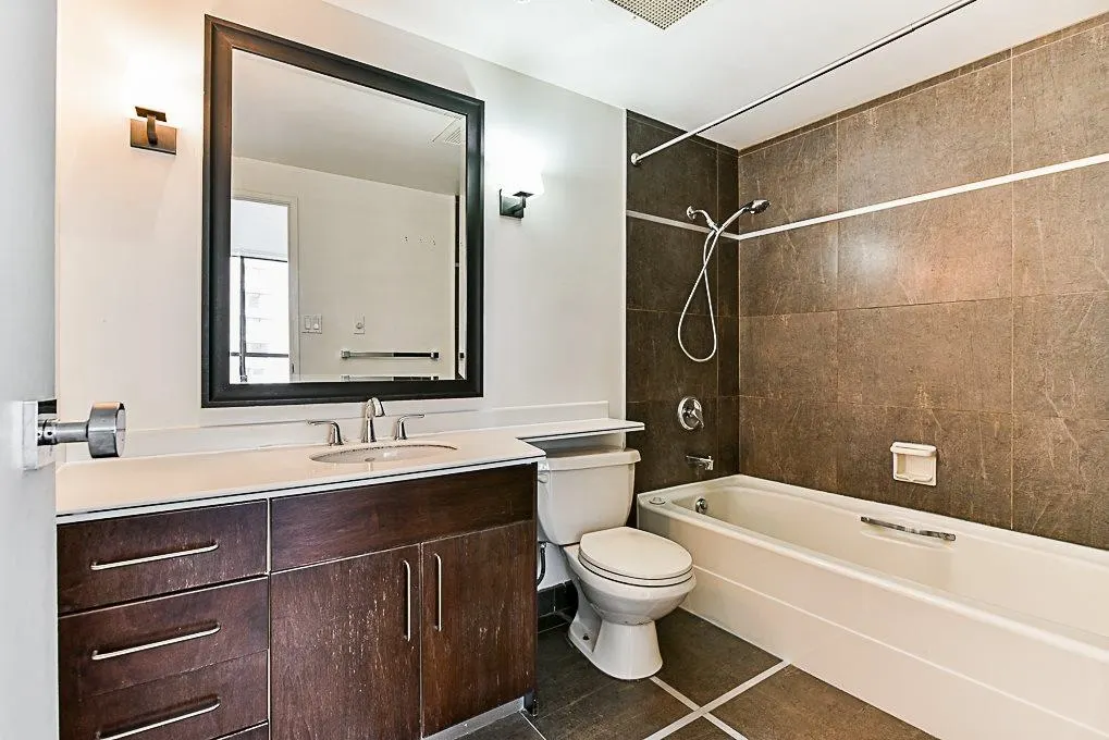 738 Broughton Street #501