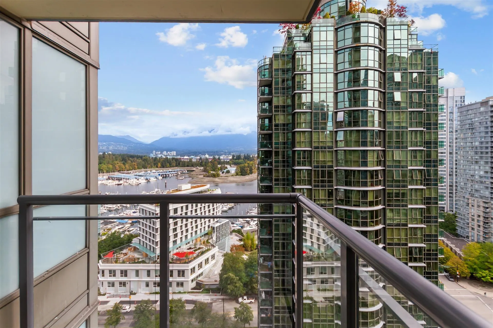 1328 W Pender Street #2206
