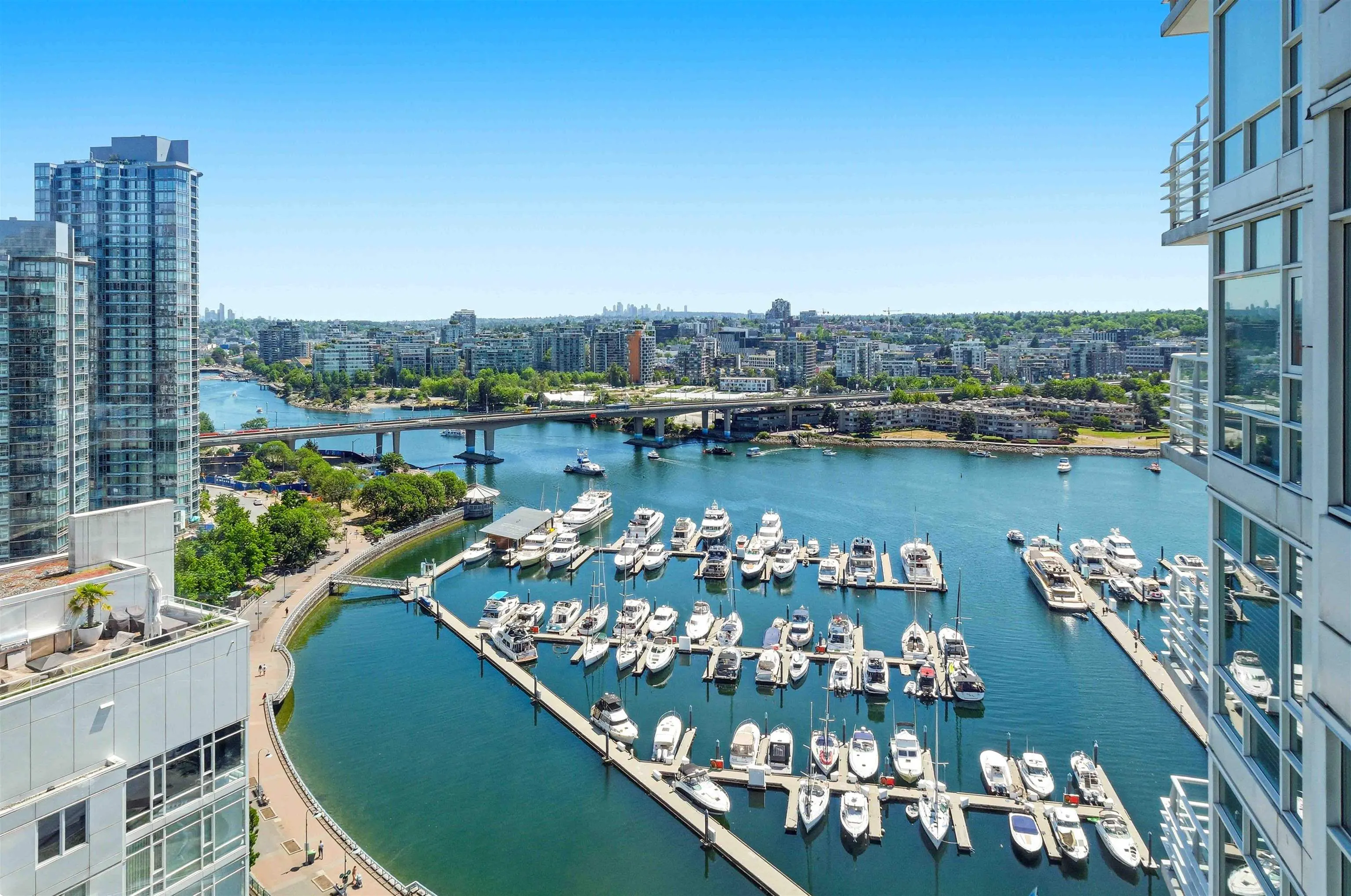 1199 Marinaside Crescent #2303