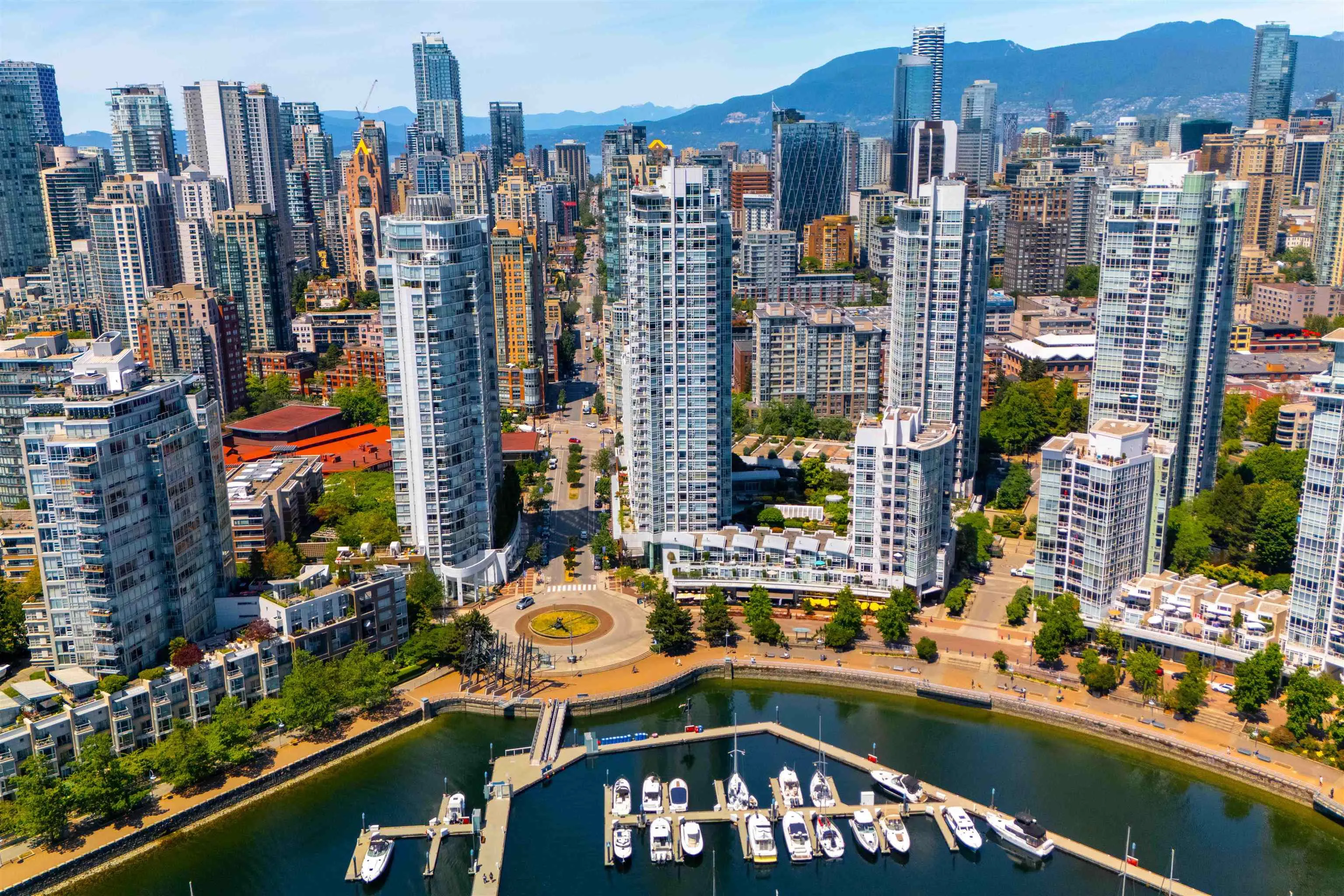 1199 Marinaside Crescent #2303