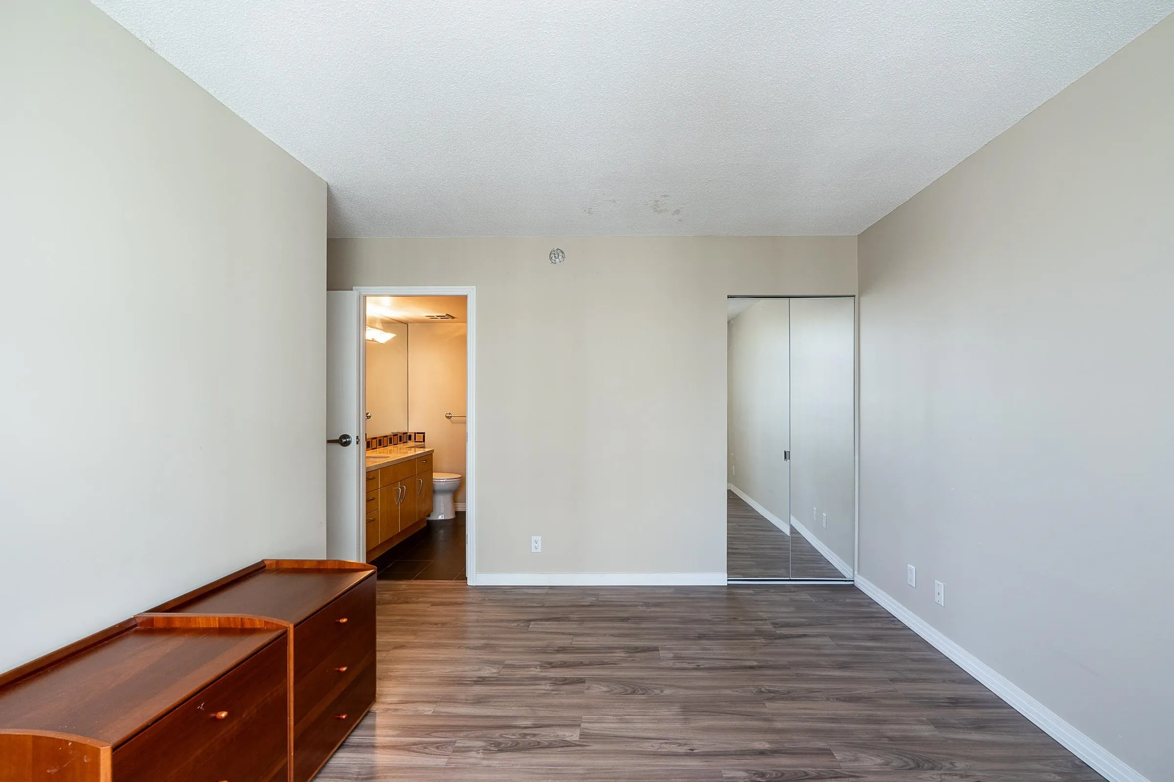 1199 Marinaside Crescent #2303
