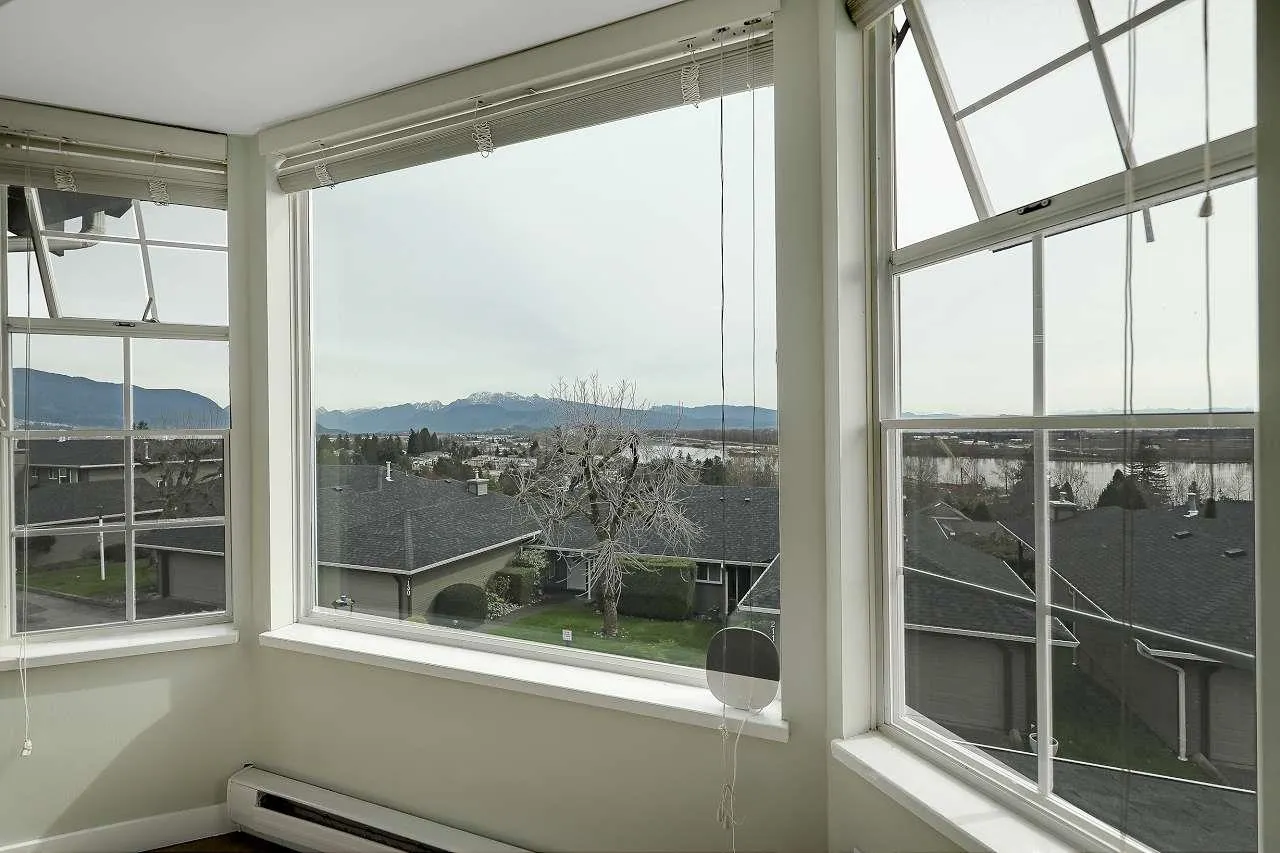1140 Castle Crescent #208