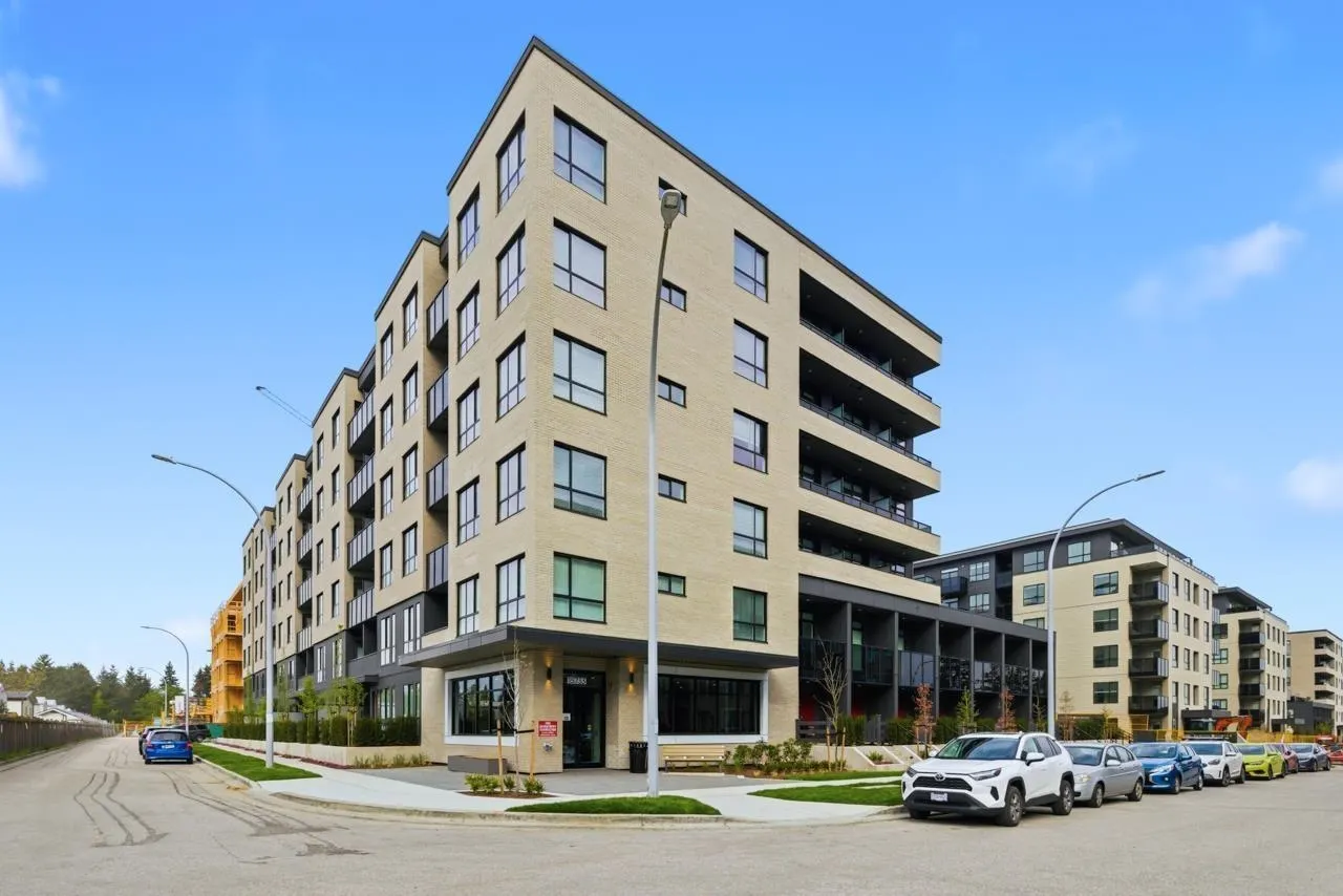 15733 85 Avenue #601