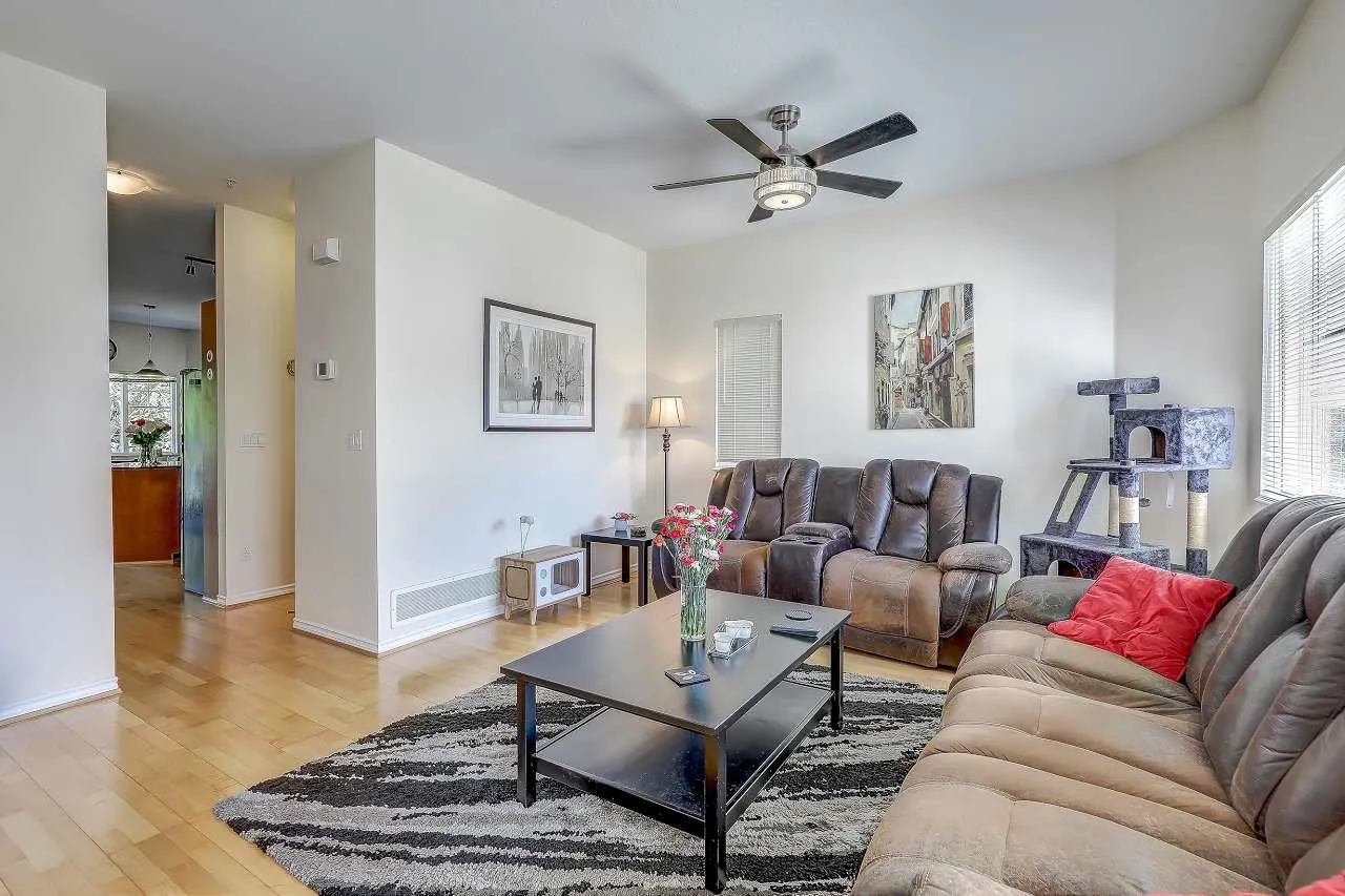 1108 Riverside Close #14