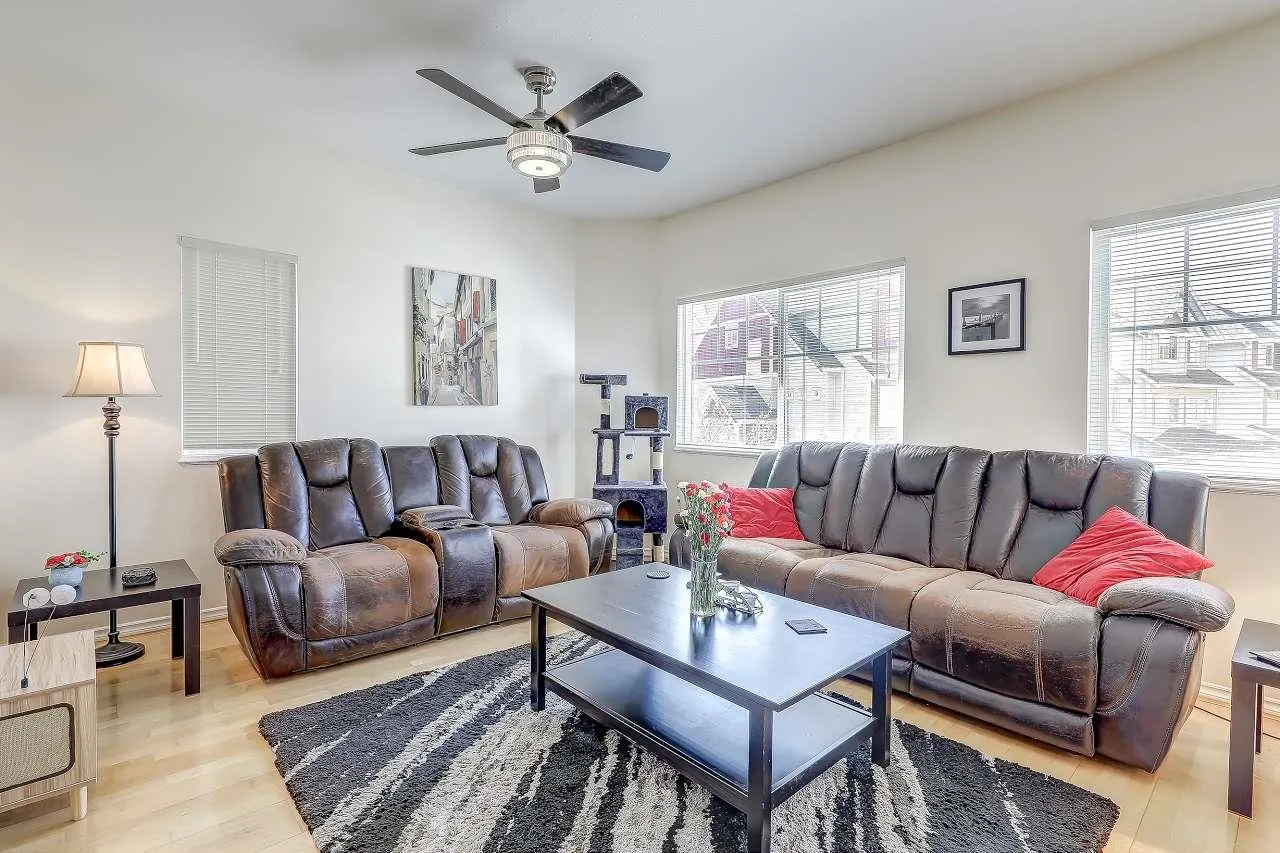 1108 Riverside Close #14