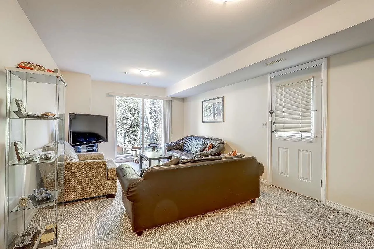 1108 Riverside Close #14