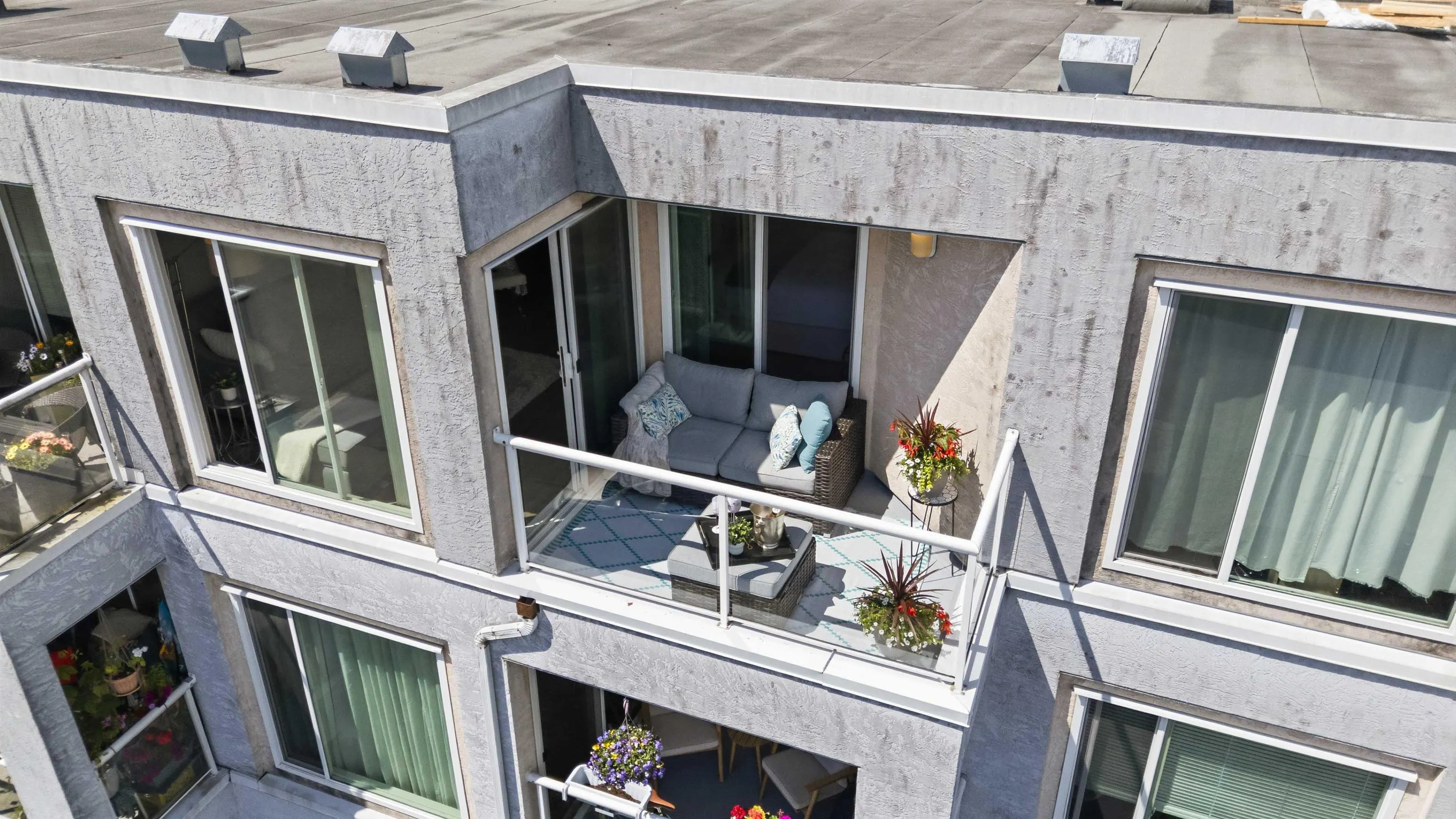 3505 W Broadway #402