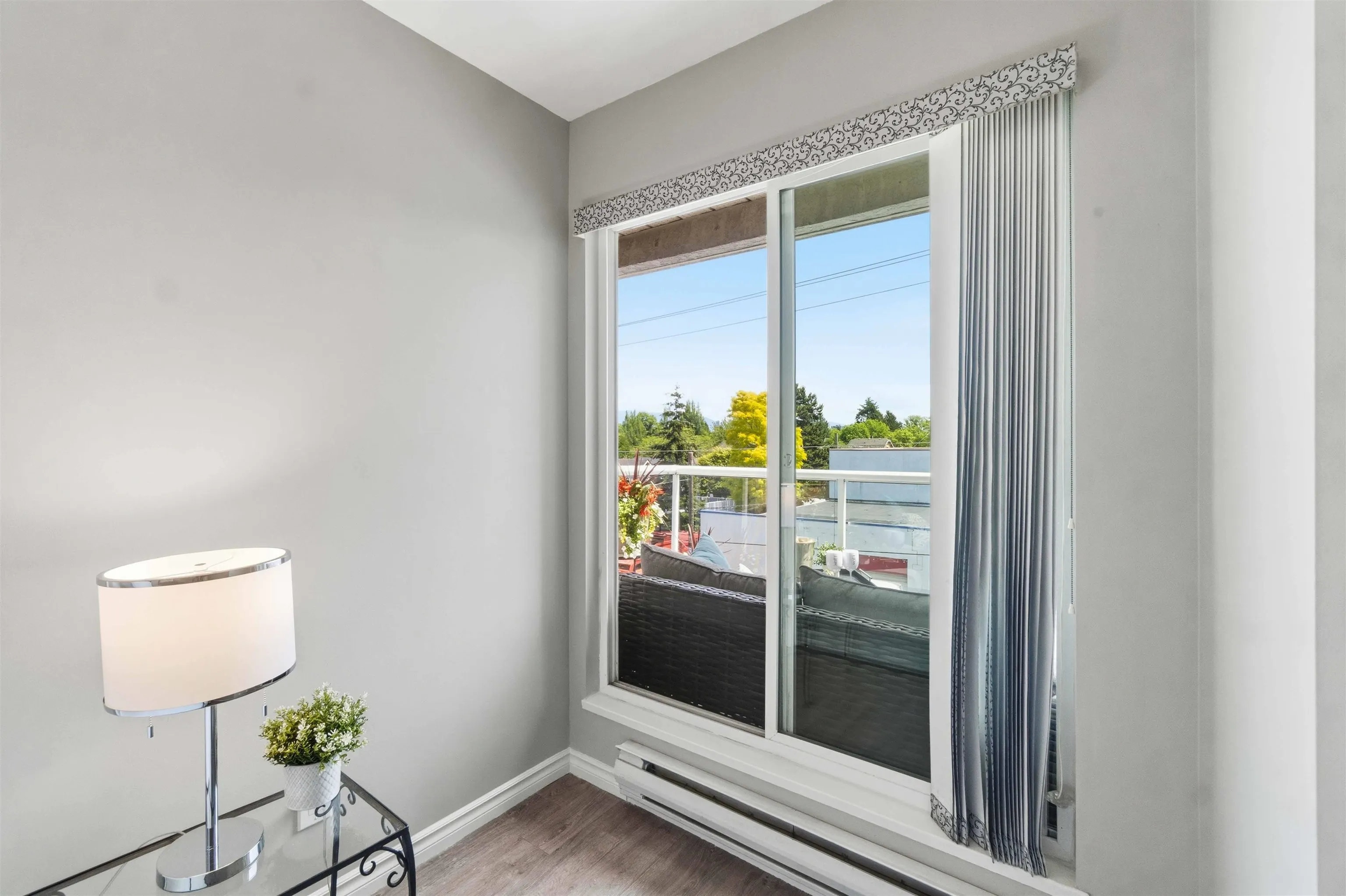 3505 W Broadway #402