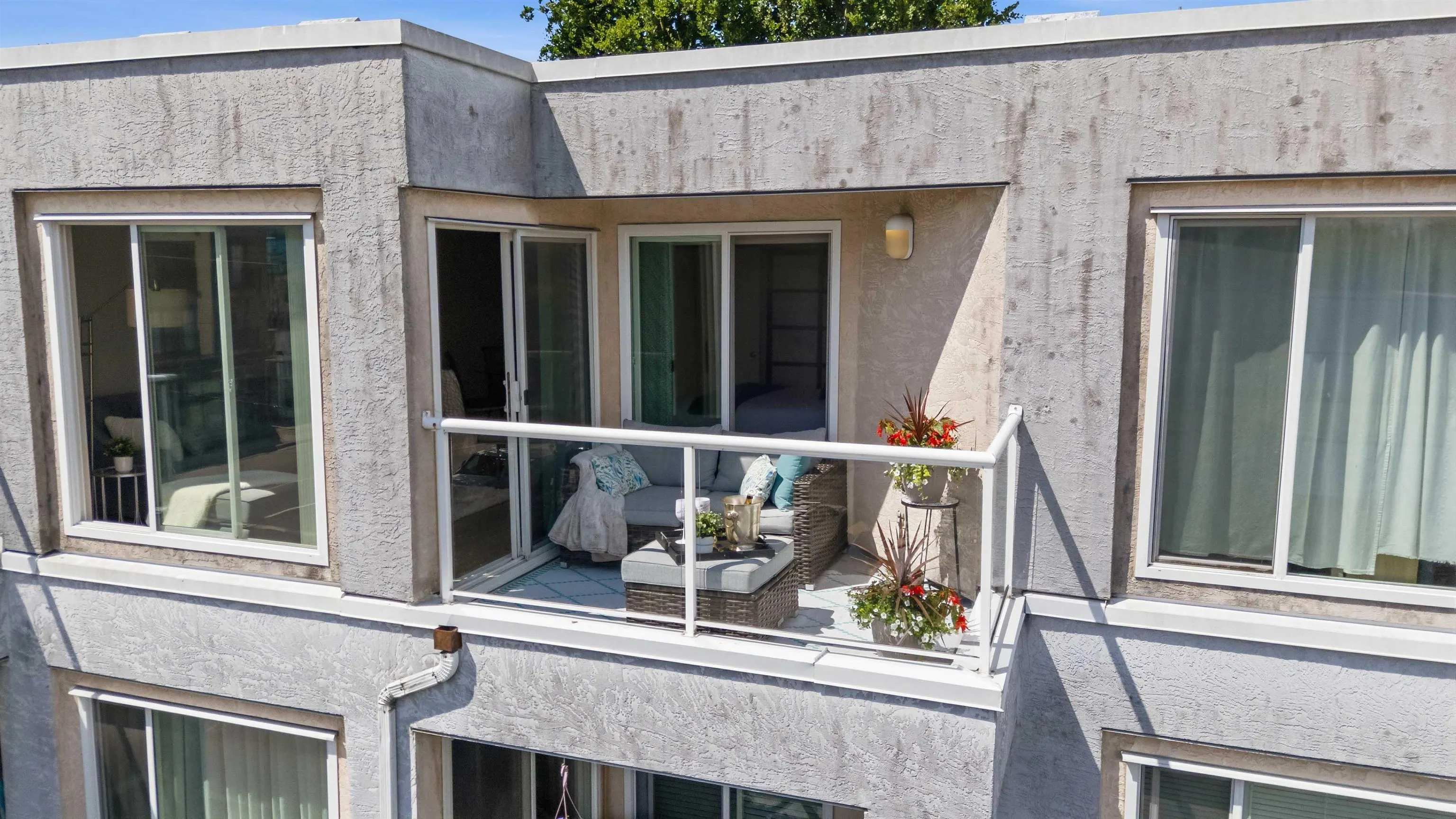 3505 W Broadway #402