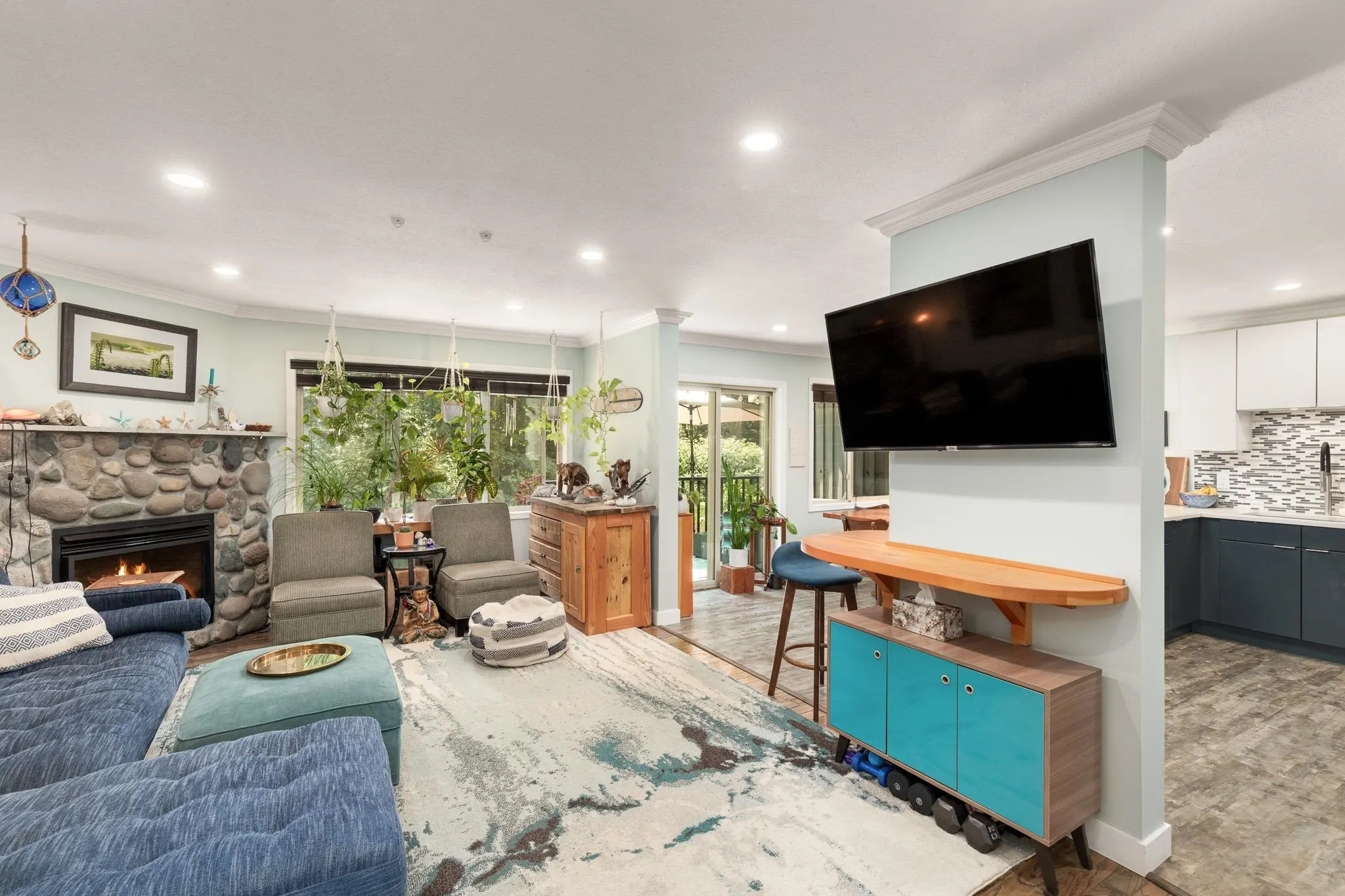 1158 Carmel Place #6