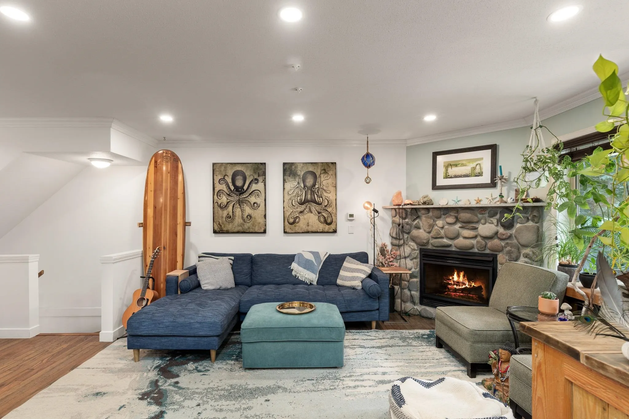 1158 Carmel Place #6