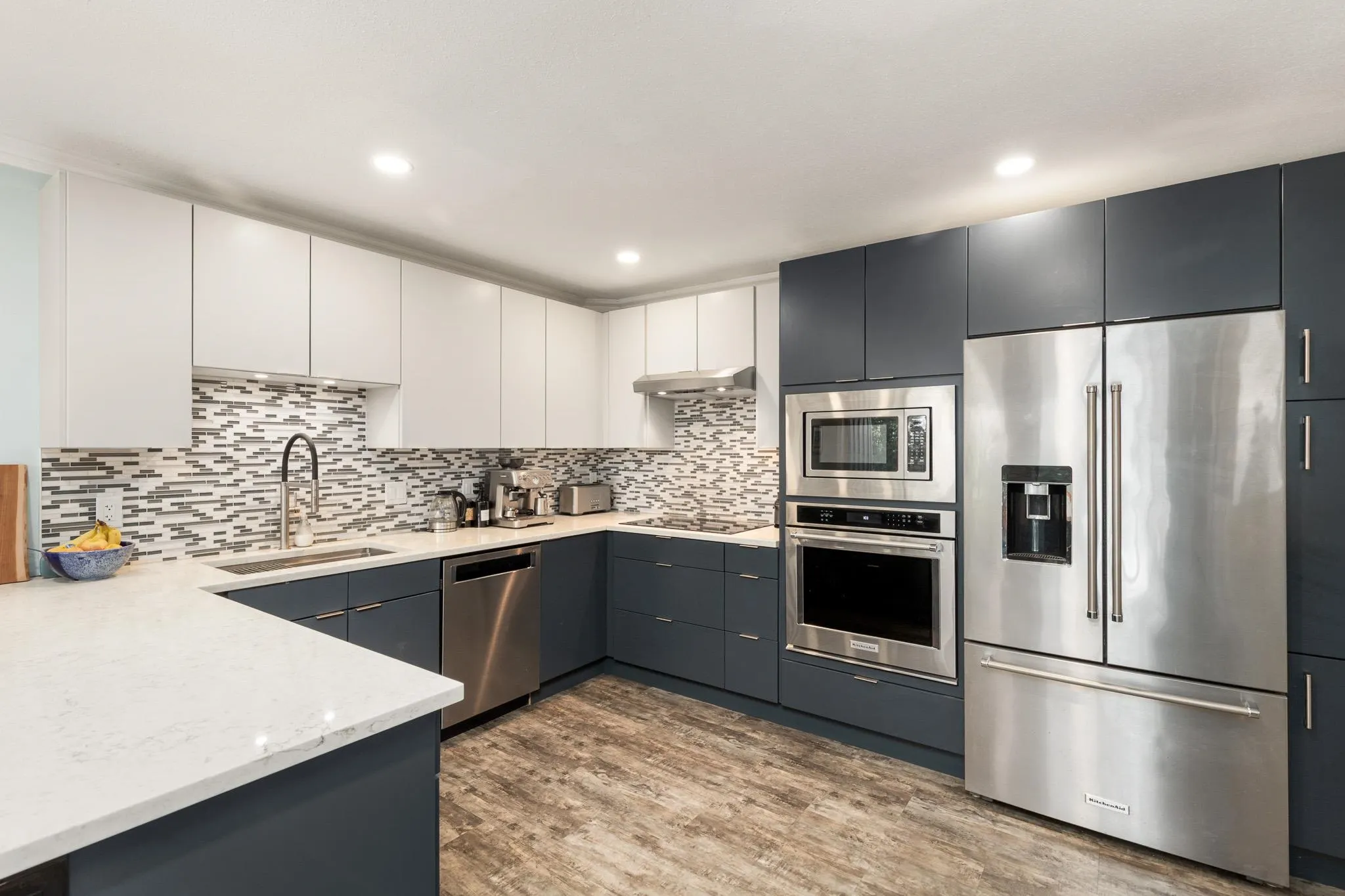 1158 Carmel Place #6