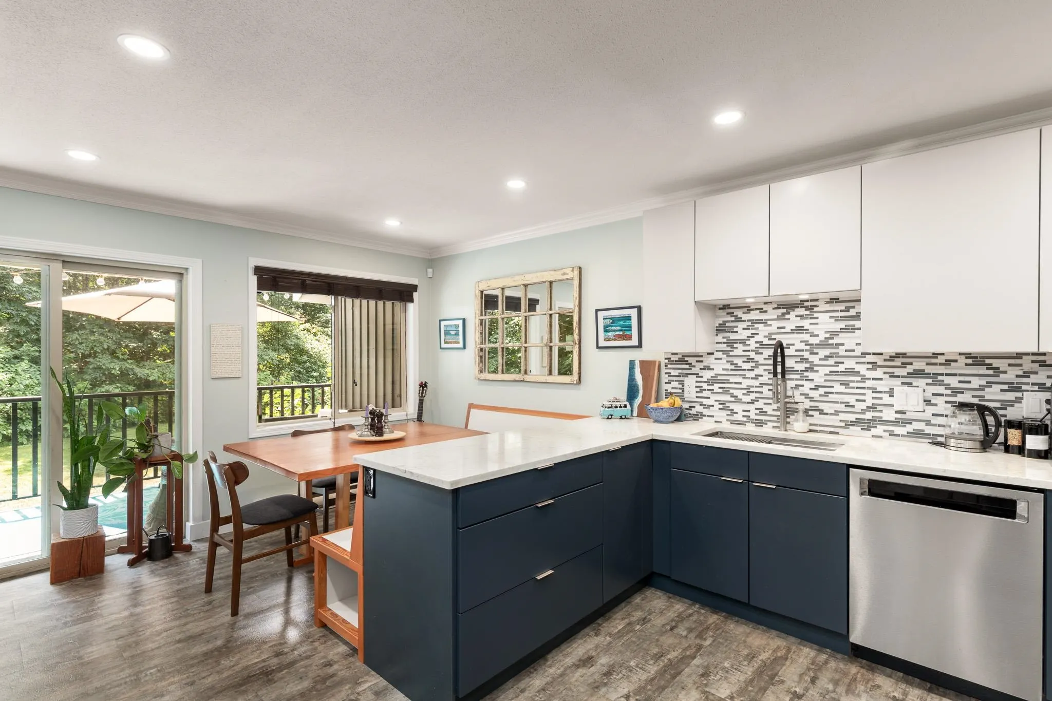 1158 Carmel Place #6