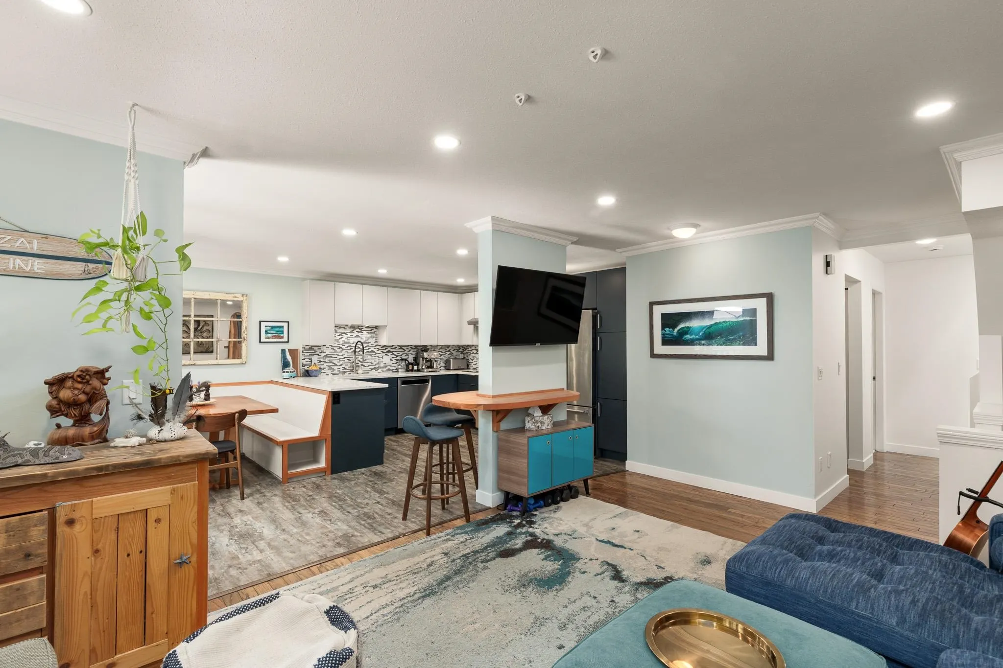 1158 Carmel Place #6