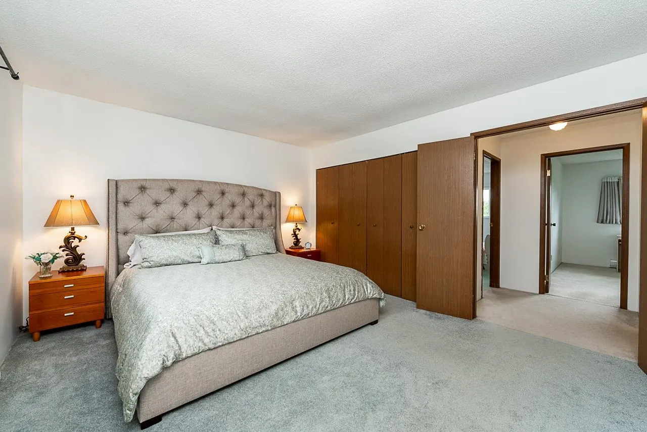 1205 Cypress Place
