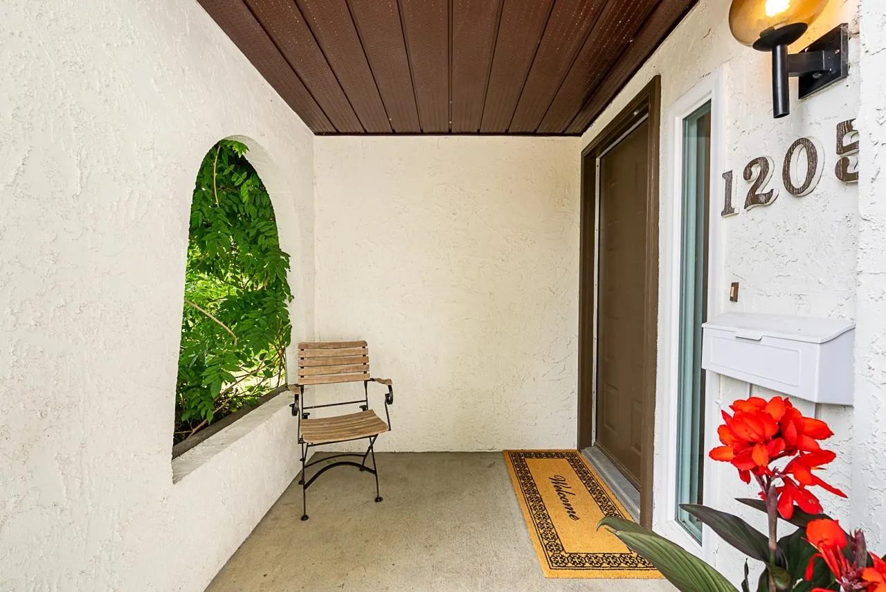 1205 Cypress Place