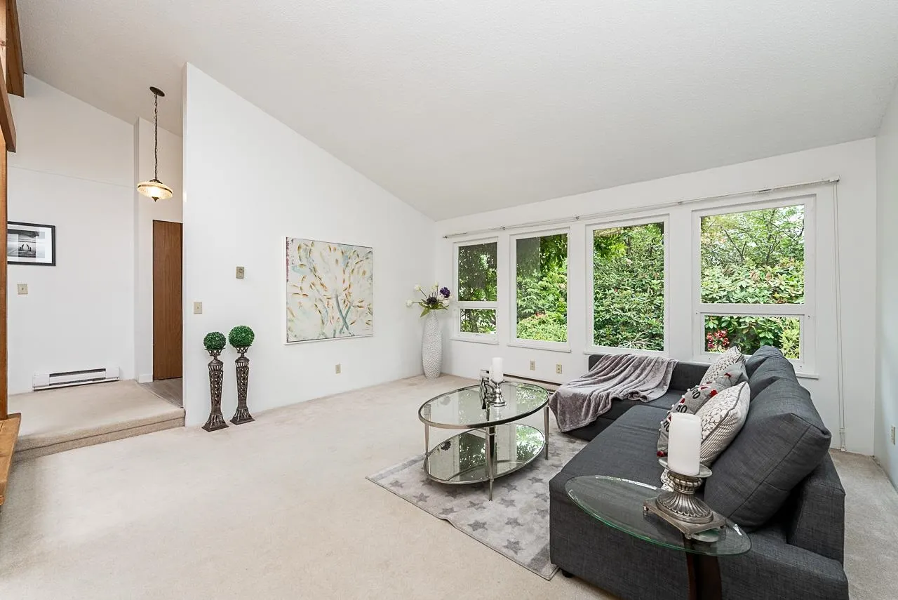 1205 Cypress Place