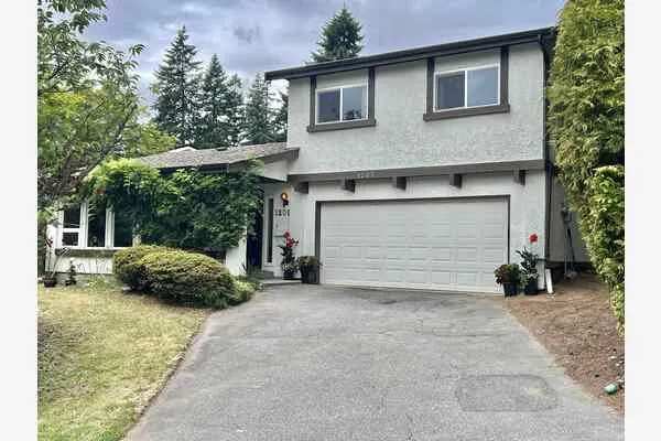 1205 Cypress Place