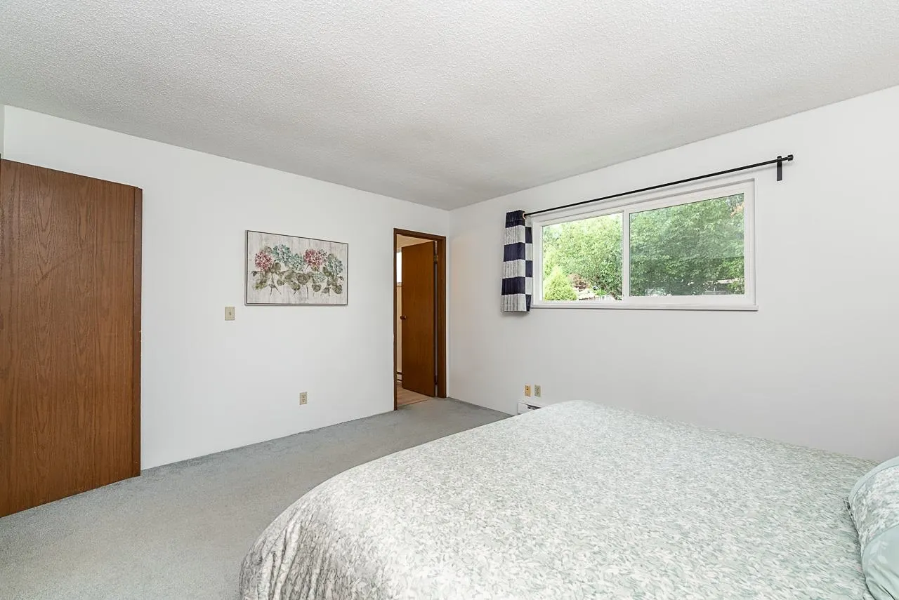 1205 Cypress Place