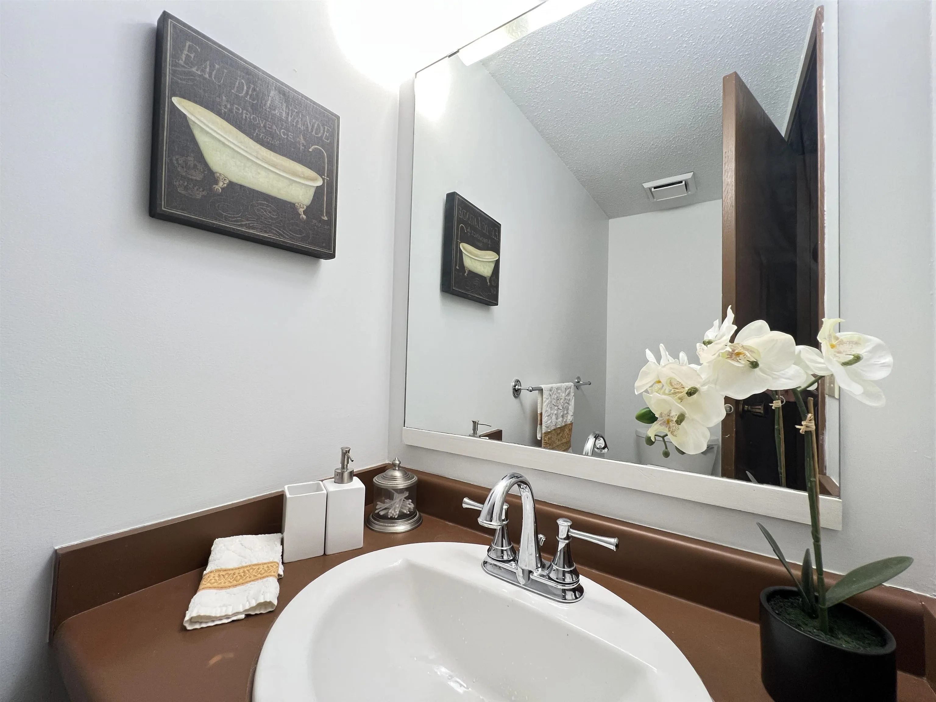 1205 Cypress Place