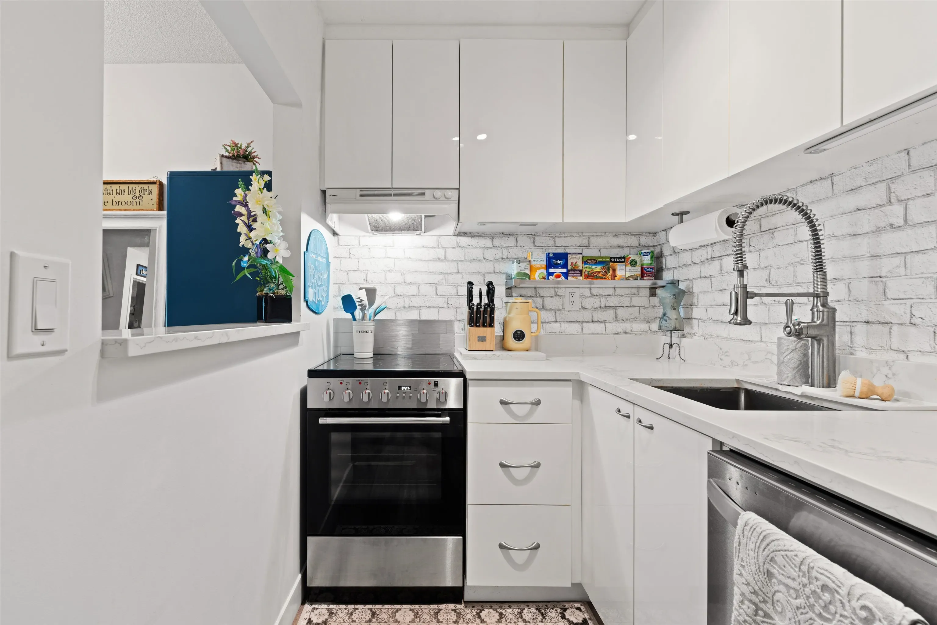2173 W 6 Avenue #401