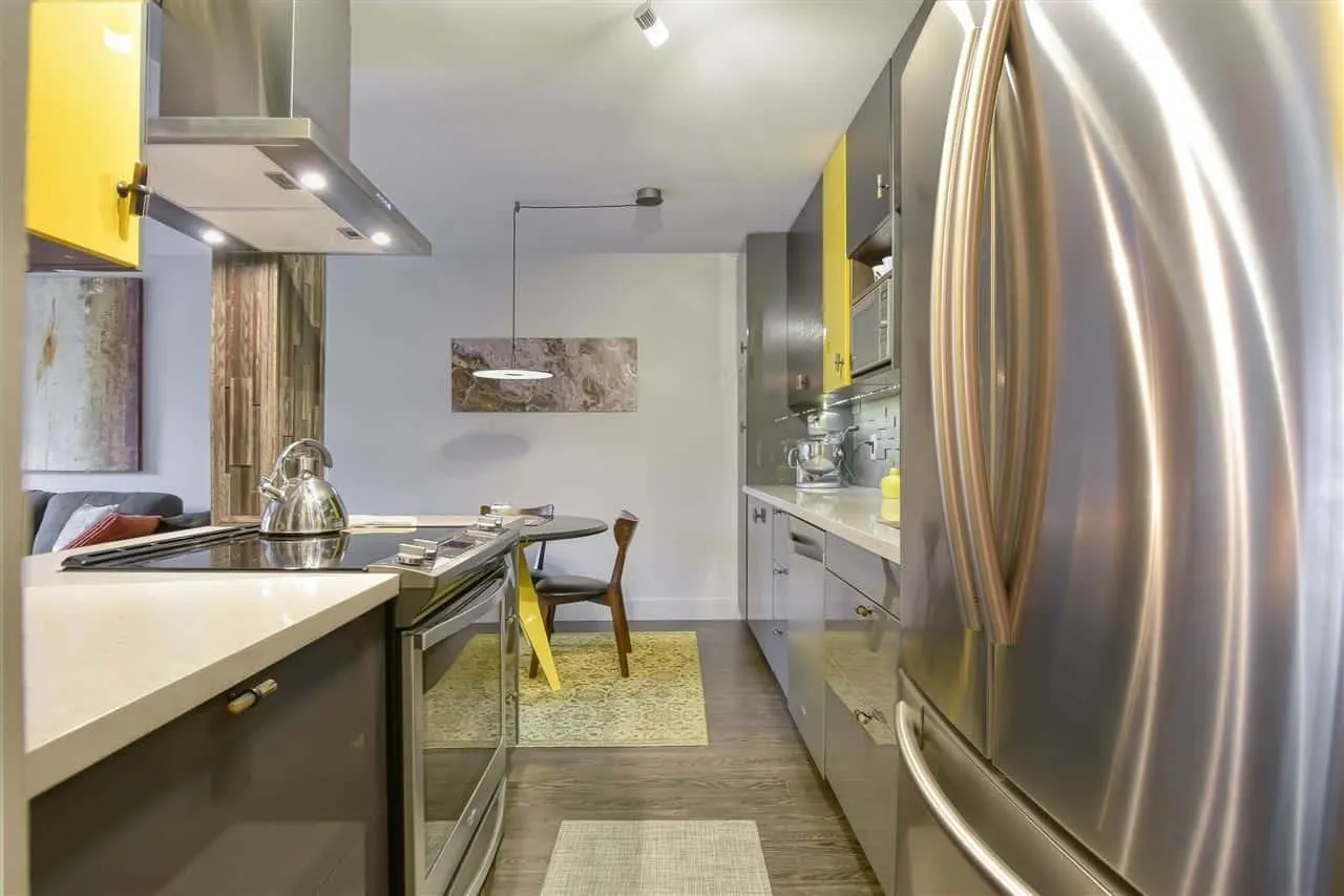 2885 Spruce Street #205