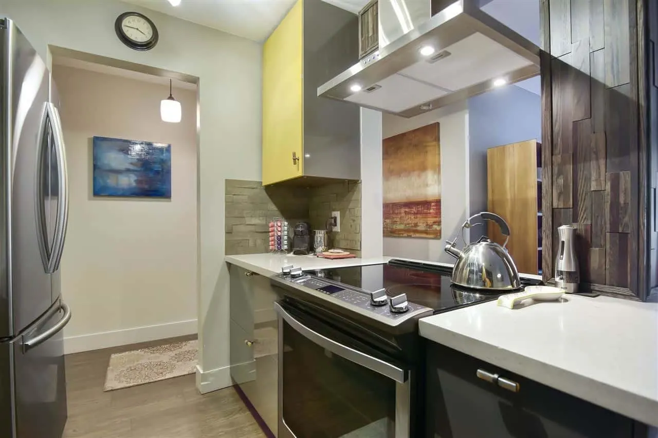 2885 Spruce Street #205