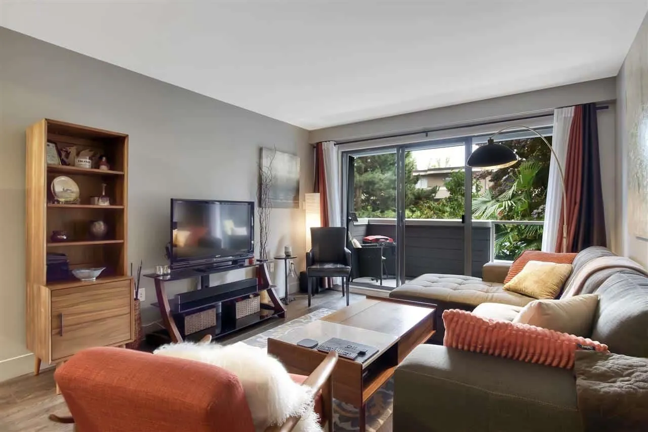 2885 Spruce Street #205