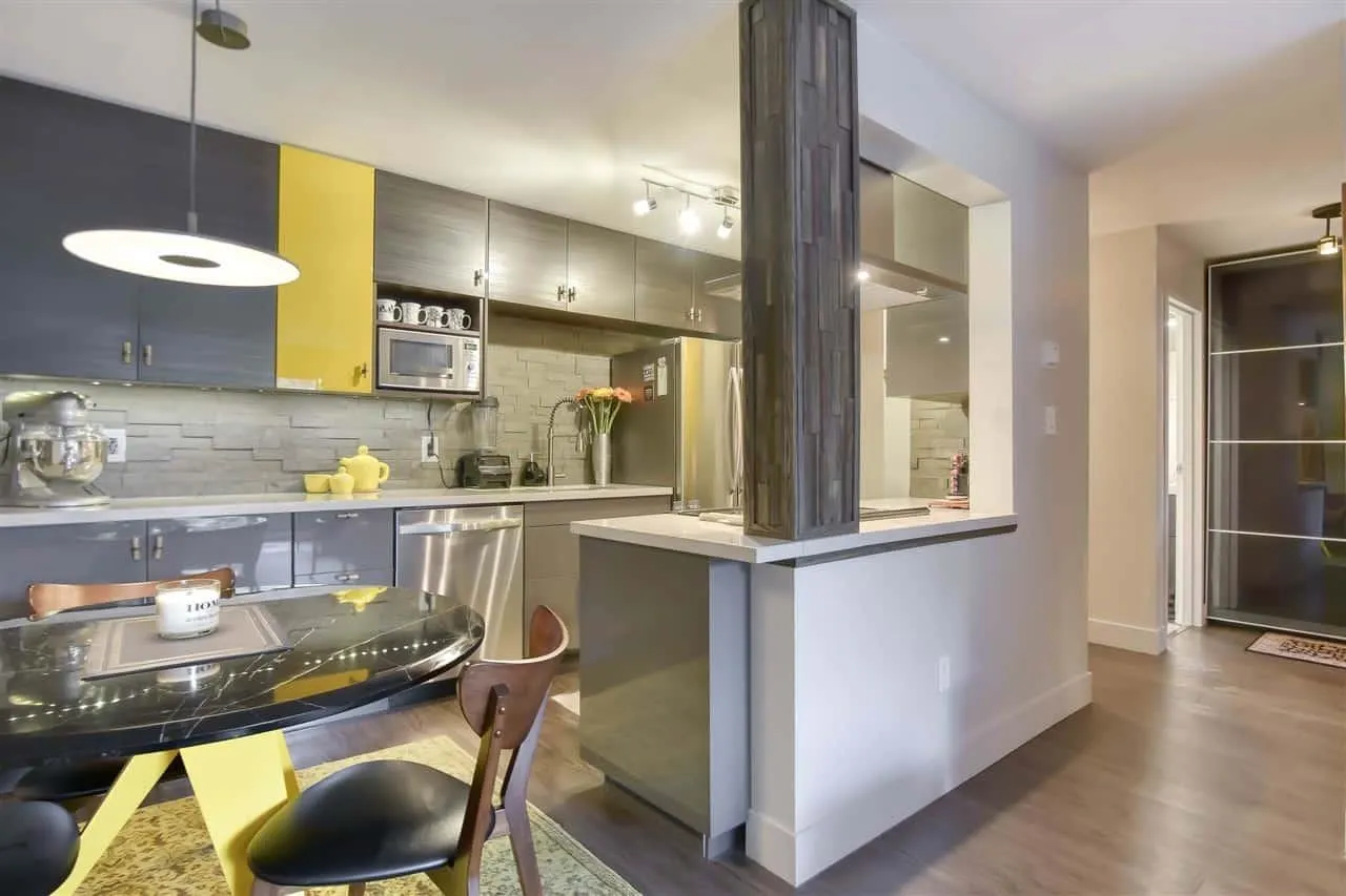 2885 Spruce Street #205