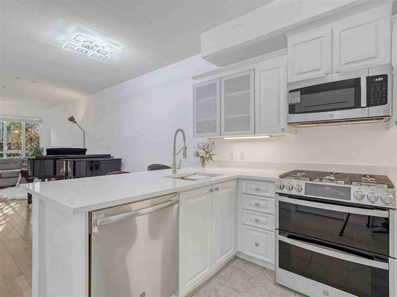 3440 W Broadway #126