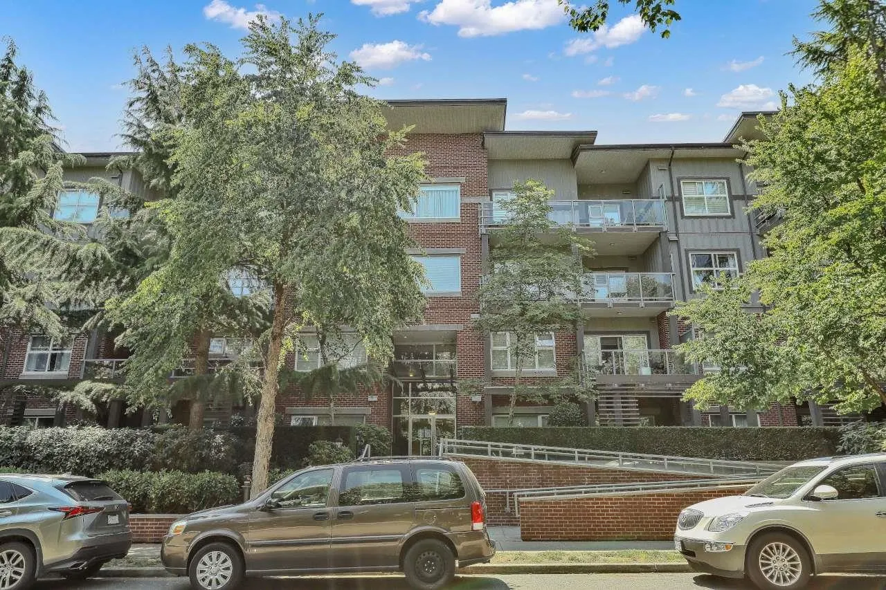 2488 Kelly Avenue #208