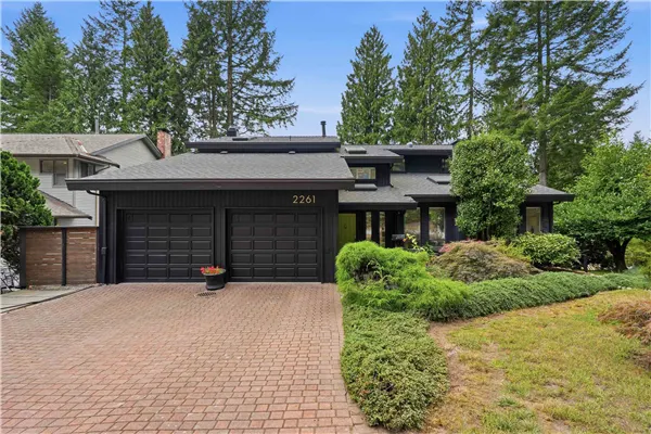 2261 Hill Drive