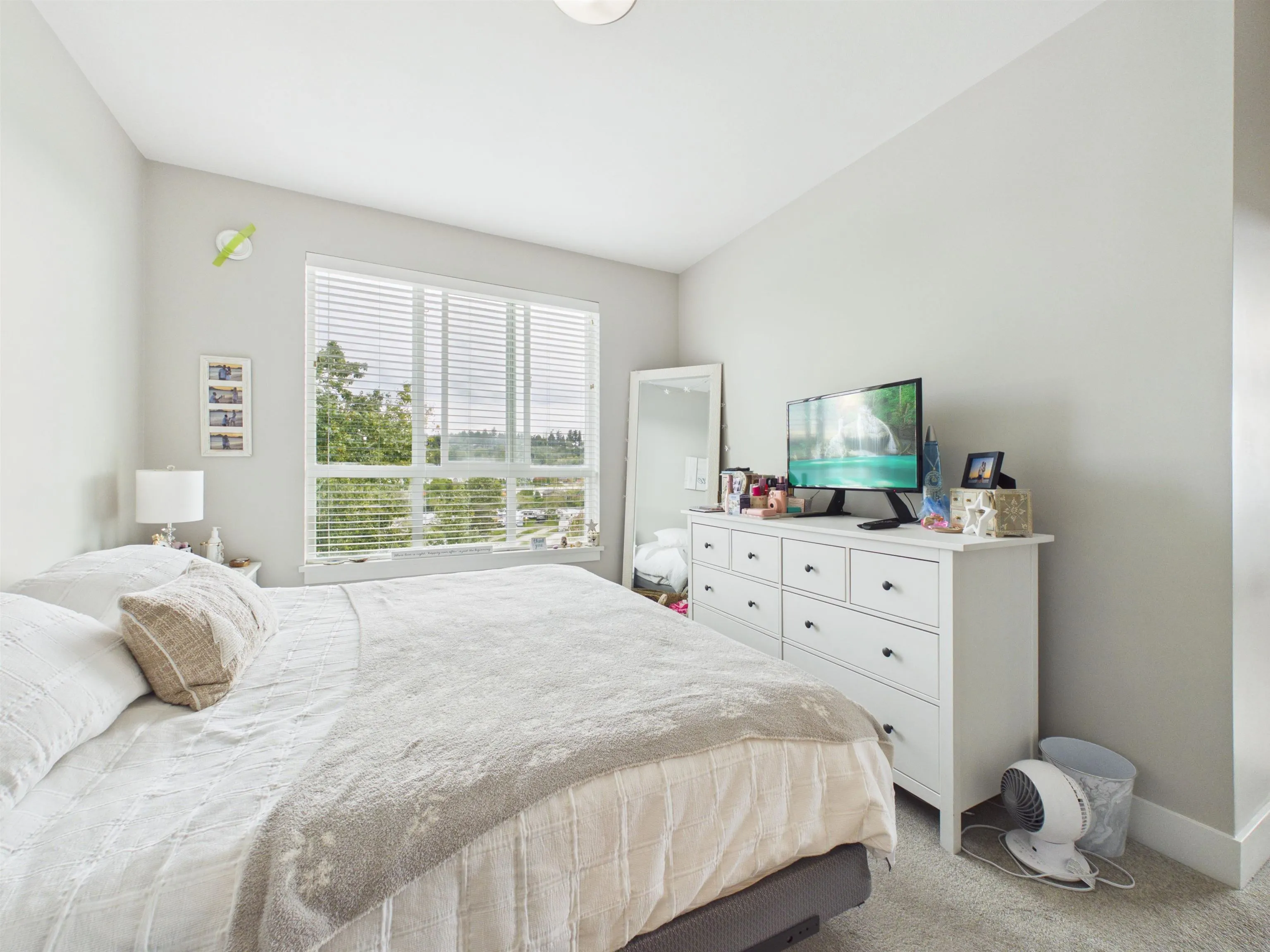 4690 Hawk Lane #417