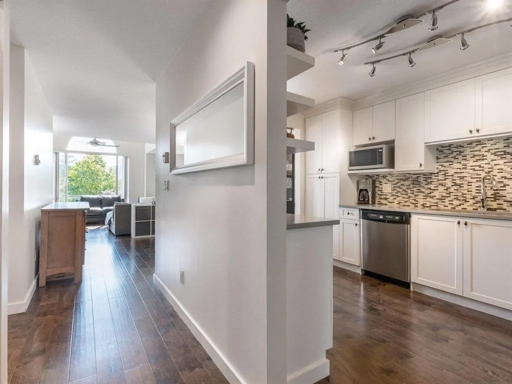 19122 122 Avenue #309