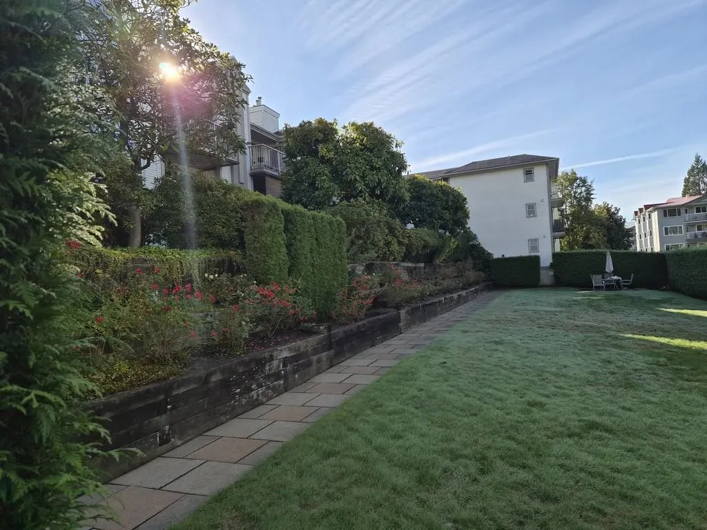 19122 122 Avenue #309