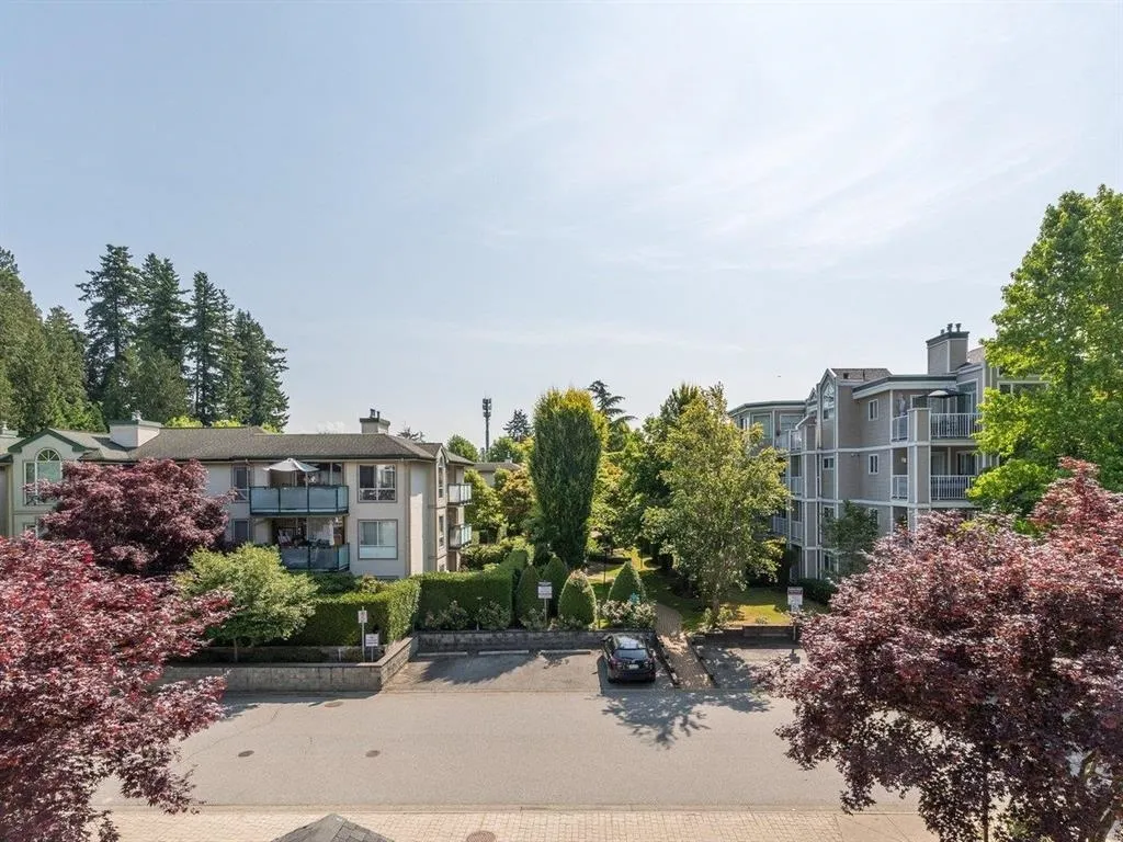 19122 122 Avenue #309