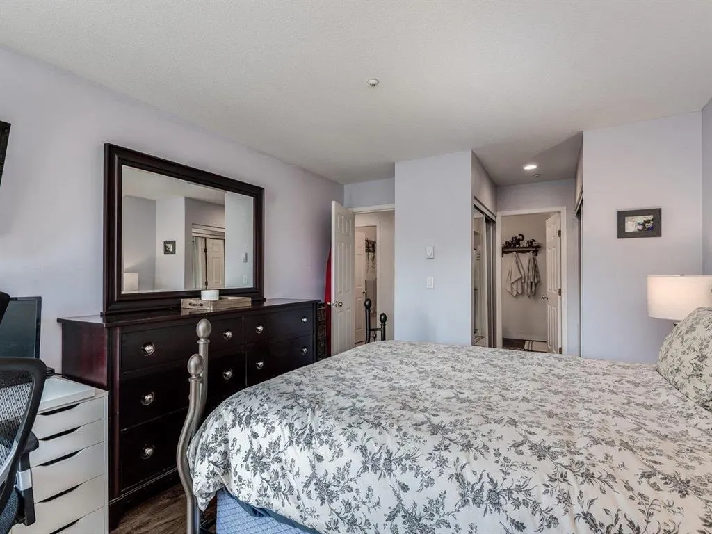 19122 122 Avenue #309