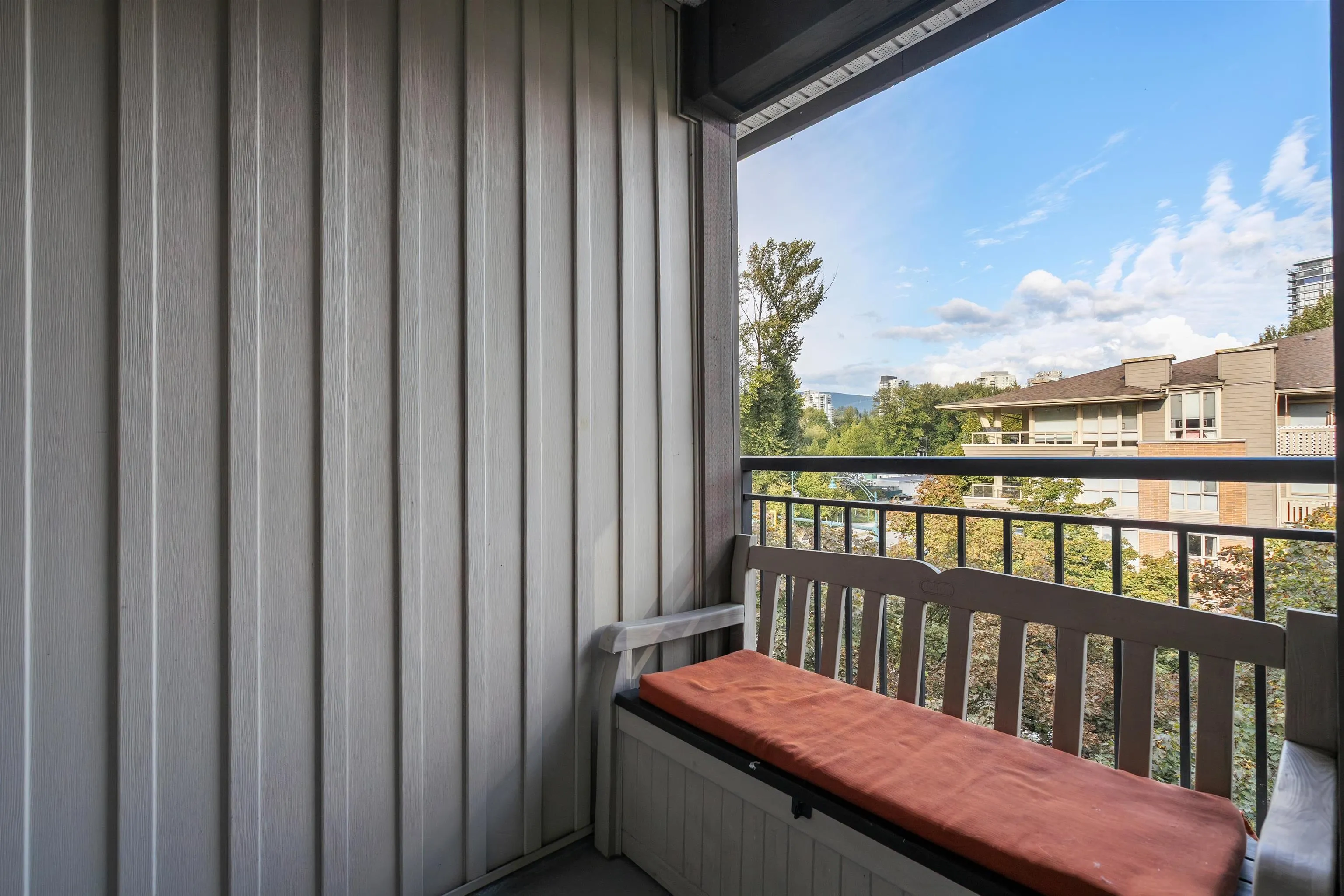 700 Klahanie Drive #407