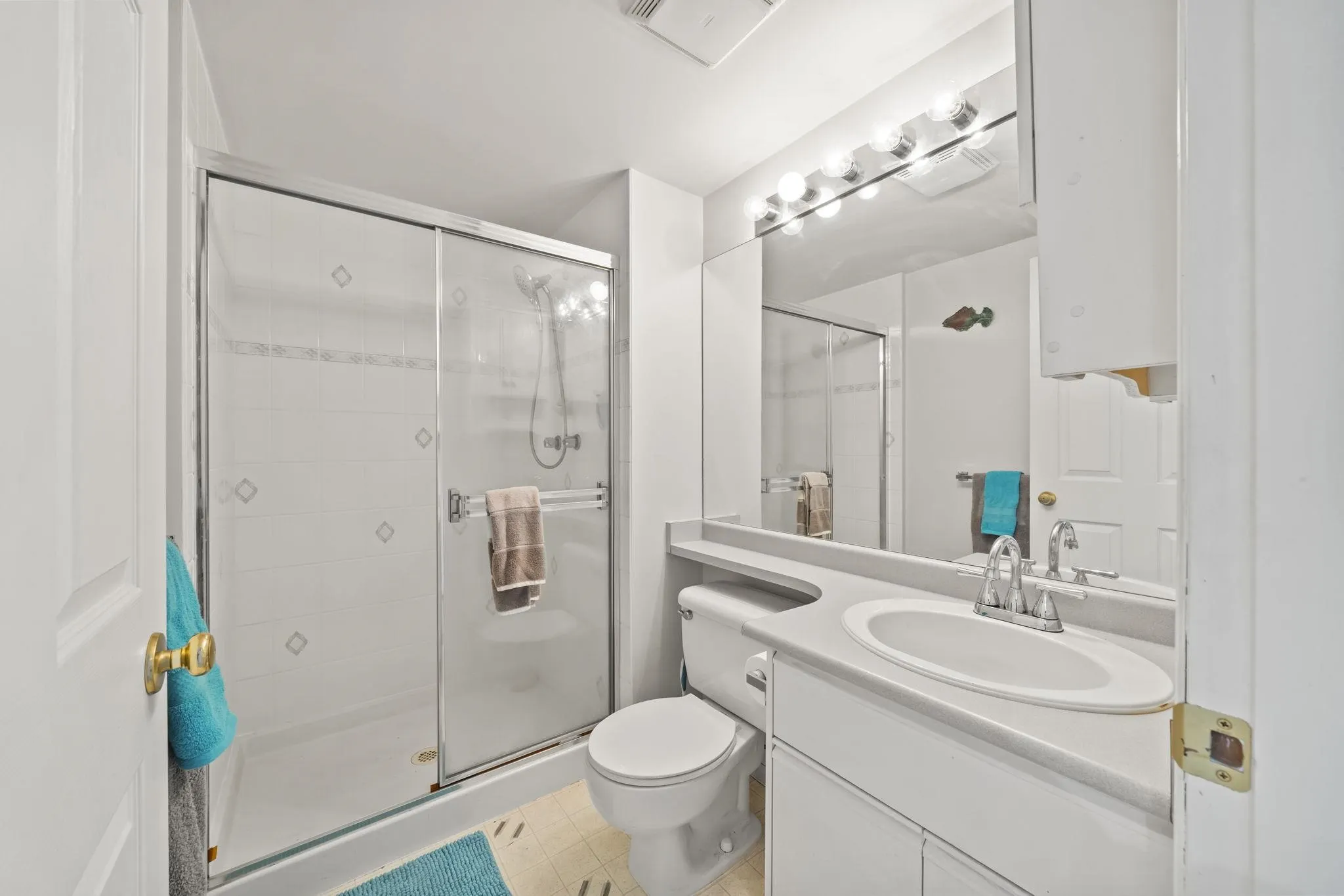 4811 53 Street #A210