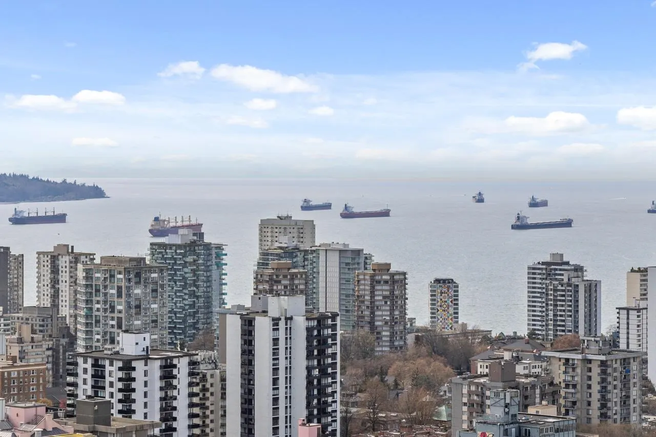 1111 Alberni Street #3302