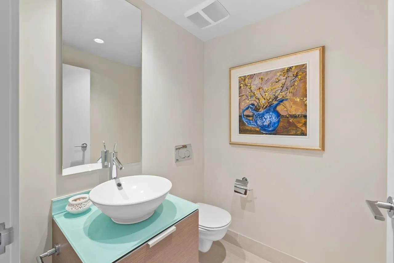 1111 Alberni Street #3302